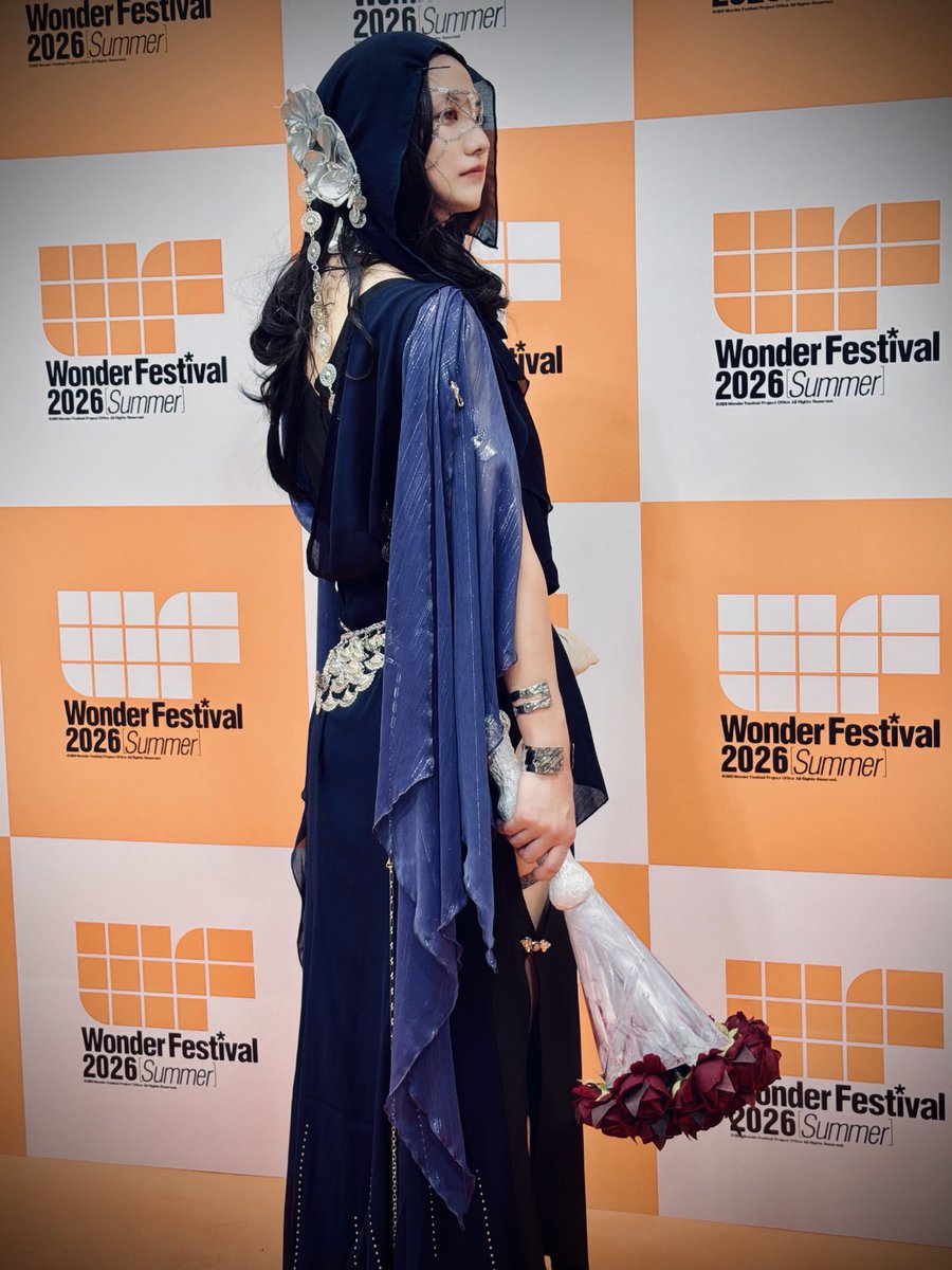 umirikunoko's tweet photo. 葬儀屋 暗黒スキン/ワンフェス2026

ワンフェス行くの初見でしたがコスりました
この度胸褒めてください♡
あと葬儀屋なのにお姉様なメイクしてしまいました反省ッッッ！！！ https://t.co/a1GB7fbR88