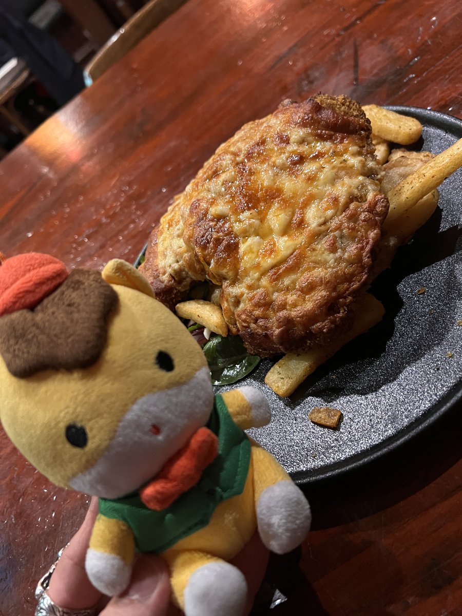 DEANRB7's tweet photo. AIのオススメじゃないところだった。
まぁいいや。ごちそうさまでした。
チキンパルマ、でかい。 https://t.co/PQJfaEKUN7