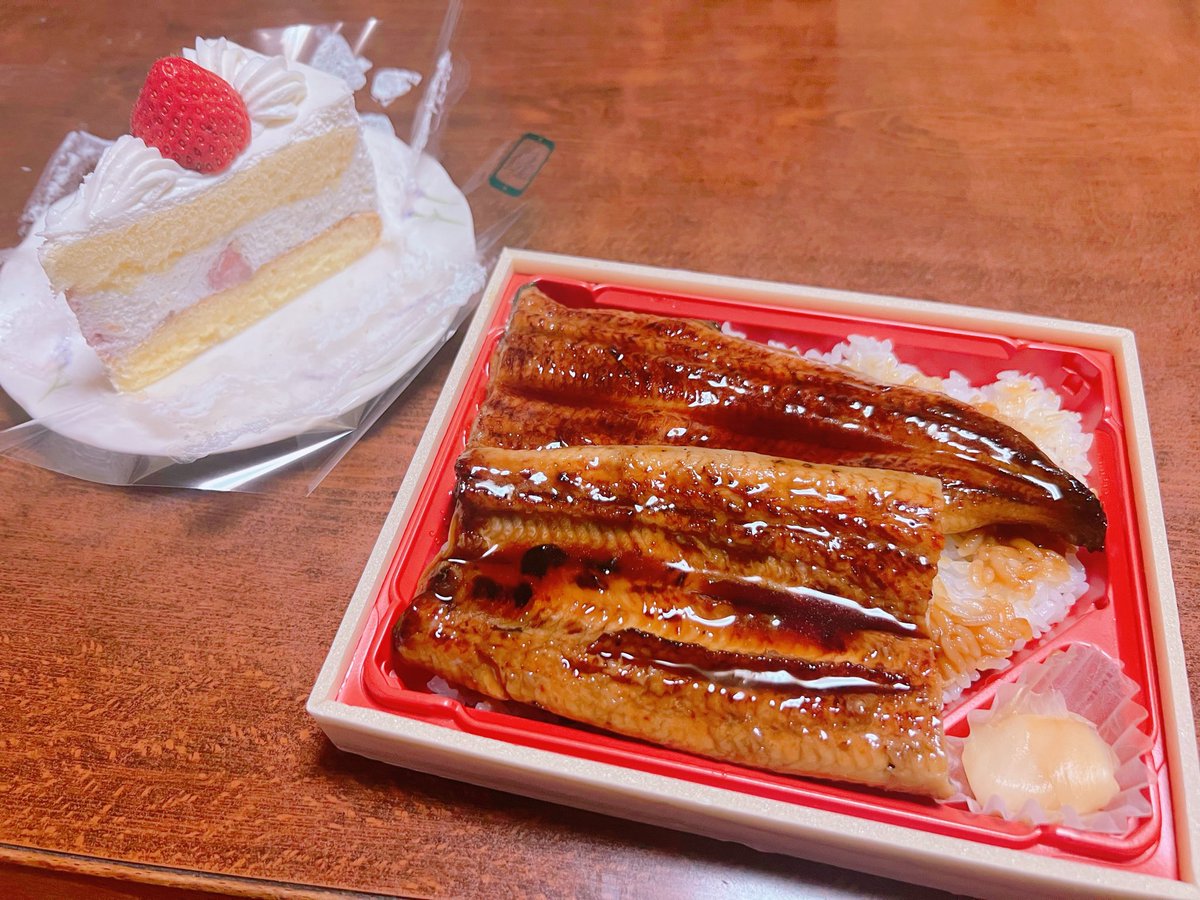 Ryuta_YMMT's tweet photo. 風船飛んでたぁ🎈✨️
今年も無事、歳を重ねることができて幸せもんだぜぇ！🥳🎉🎂🎊
健康第一でこれからも楽しく過ごすぞぉ！ https://t.co/eGwnawZG8W
