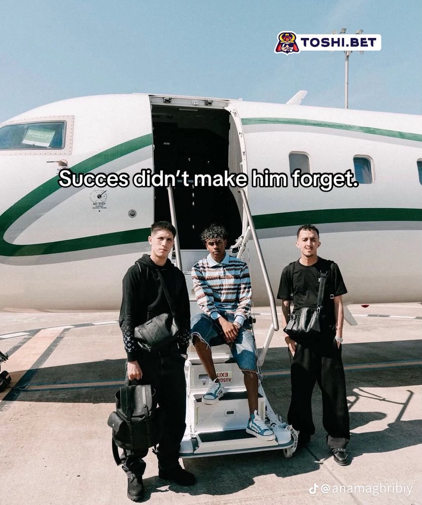 AnabellaMarvy's tweet photo. Lamine Yamal’s cousin has been by his side from the very beginning, and even after he became successful, he never forgot him 🥹 https://t.co/GYbLUXPNHf