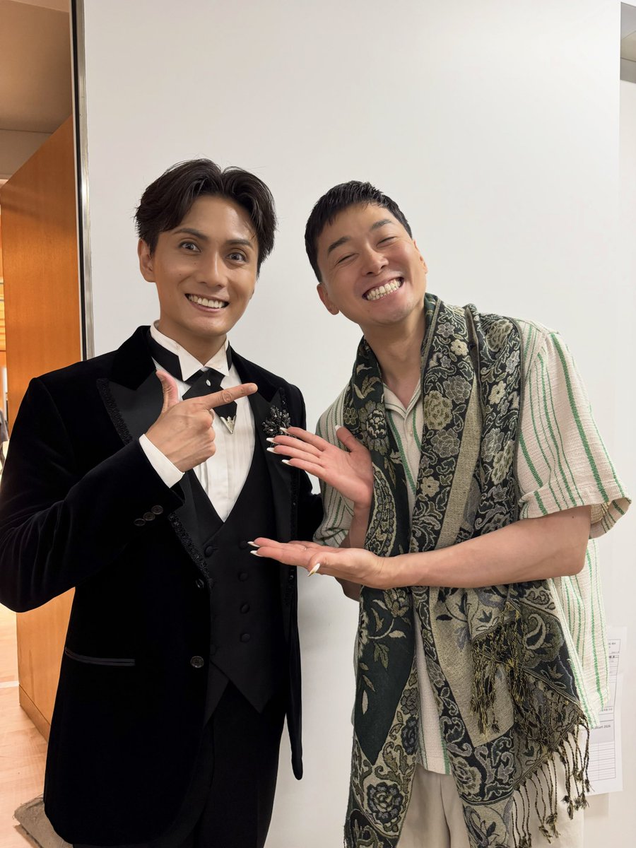 masaki_durian's tweet photo. 加藤和樹さんのデビュー20周年の記念公演
『Kazuki Kato 20th Anniversary Orchestra Concert 2026』へ。
@kazuki_kato1007 

和樹さんが今まで出演されたミュージカル作品のナンバーをオーケストラの調べと共に次々に聴くことができるという、
なんとも贅沢なコンサートでした。

和樹さんの声は“ドラマ含有率”がとっても高い！！
チェロのような豊かな中低音からエレキギターを彷彿させる超ハイトーンまでの歌声で綴られる物語は、
作品を観たことがなくてもそのキャラクターの想いや背景が鮮やかに浮かんでくるようでした🥰

同い年、そして同じ20周年ということで、
これからもその背中を追っかけていきたいと思います❤️

和樹はん、素敵な時間をありがとうございました！
20周年おめでとうございますー！！