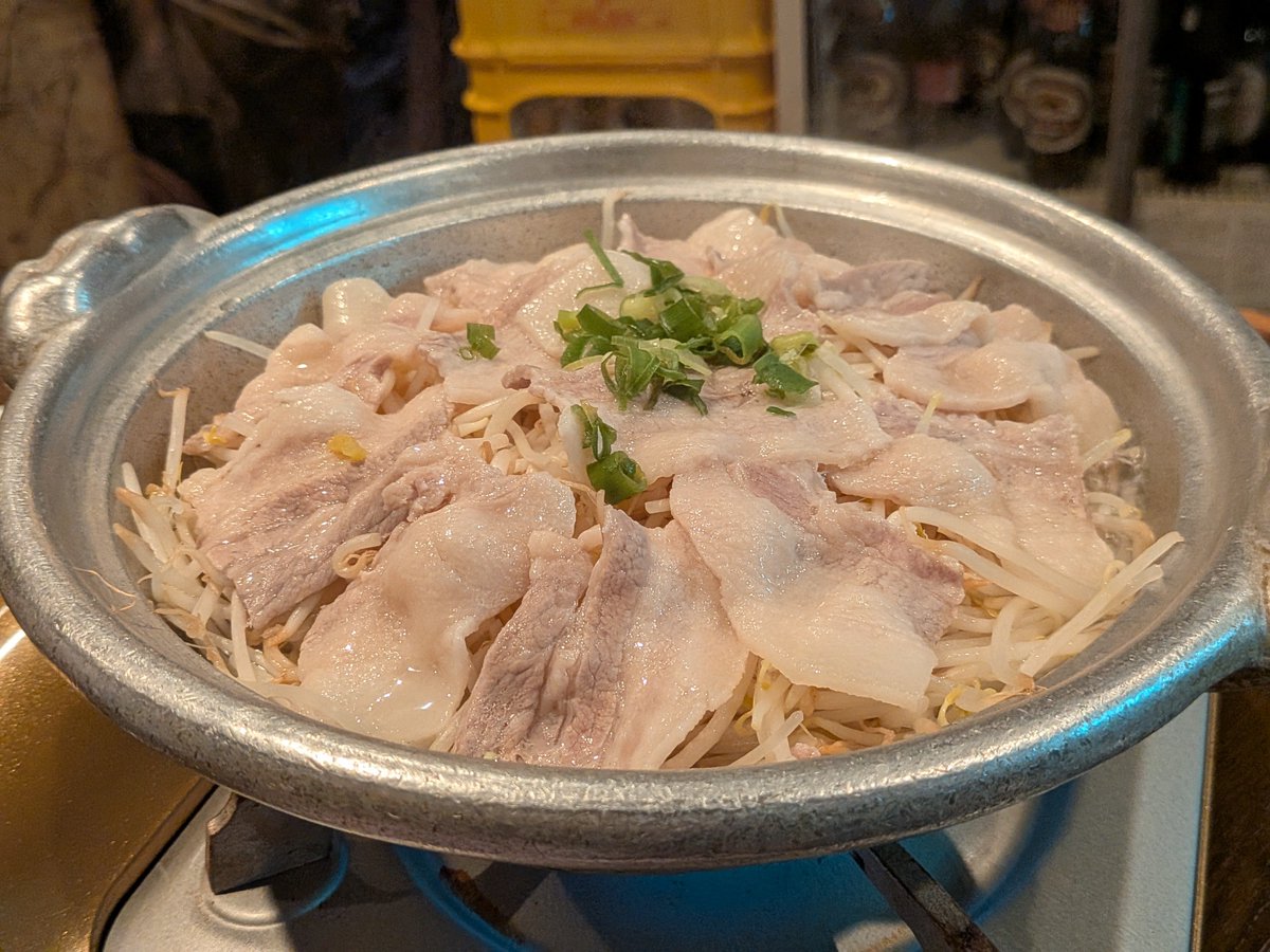 ts3838's tweet photo. 実家の近所の冨紗家
季節外れかと思ったけど普通に美味しい https://t.co/Svsbp5Rtpq