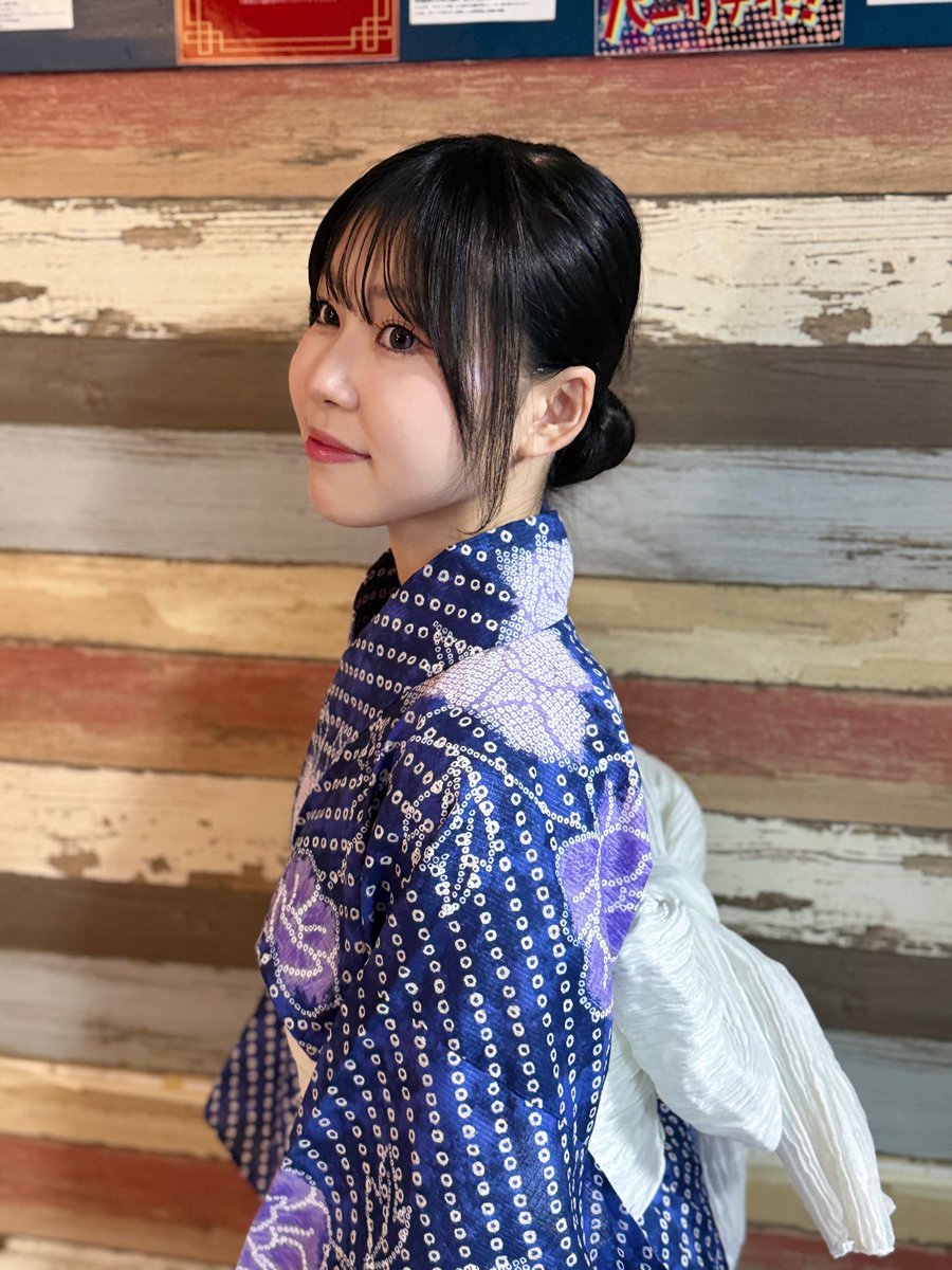 S_SHION0421's tweet photo. 舞台 #エビングハウス 
ビジュアル撮影のオフショットを🦦
浴衣verも撮影していただいて夏気分maxです👘 
プロマイドも会場で発売されるそうなので是非チェックしていただけたら嬉しいです！
チケット予約は↓↓からお待ちしております🎫
https://t.co/iY3LiKW1U8 https://t.co/0uygOmN1em