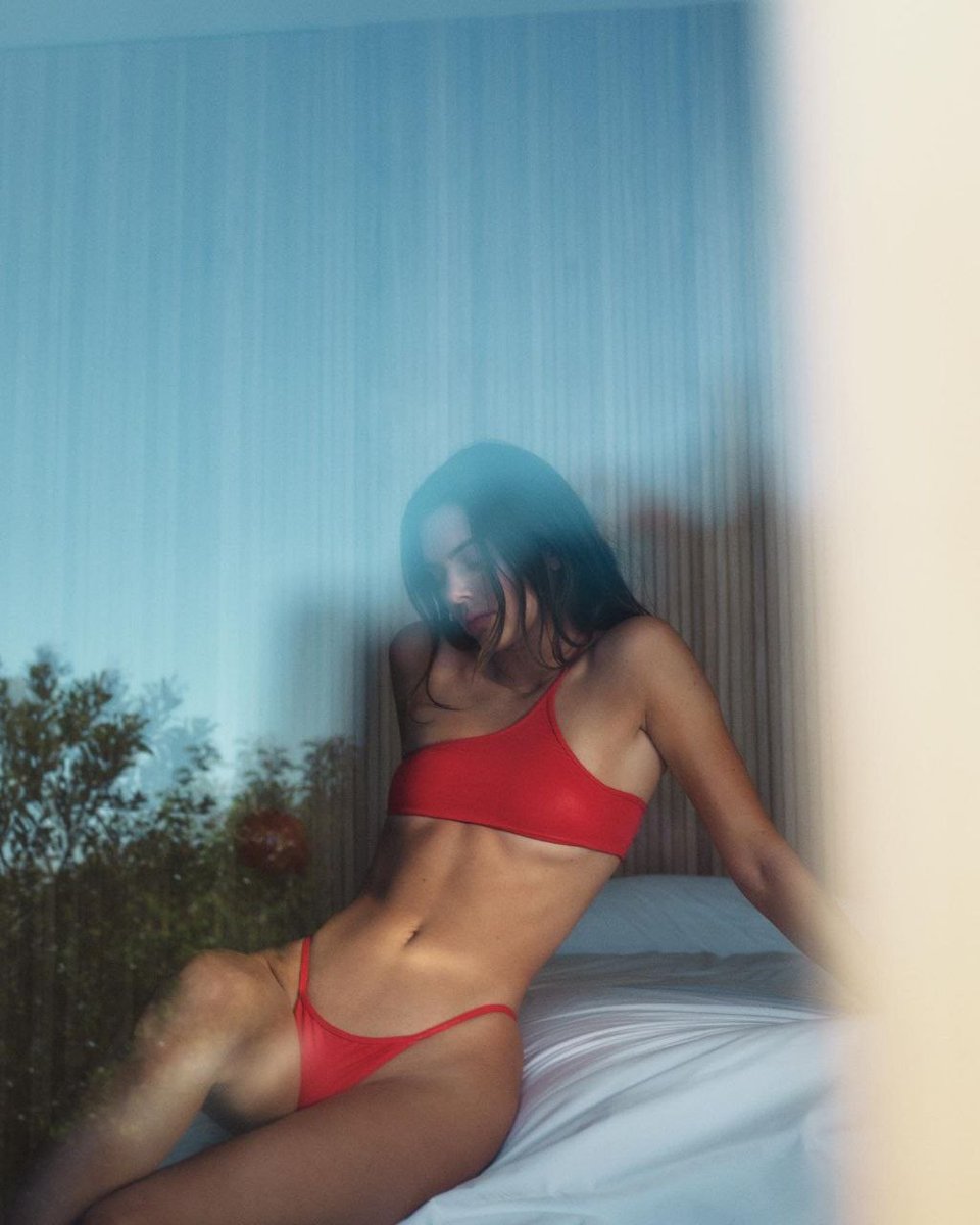 J99312Jr's tweet photo. Kendall Jenner is simply phenomenal. https://t.co/IrD8BiTk1g