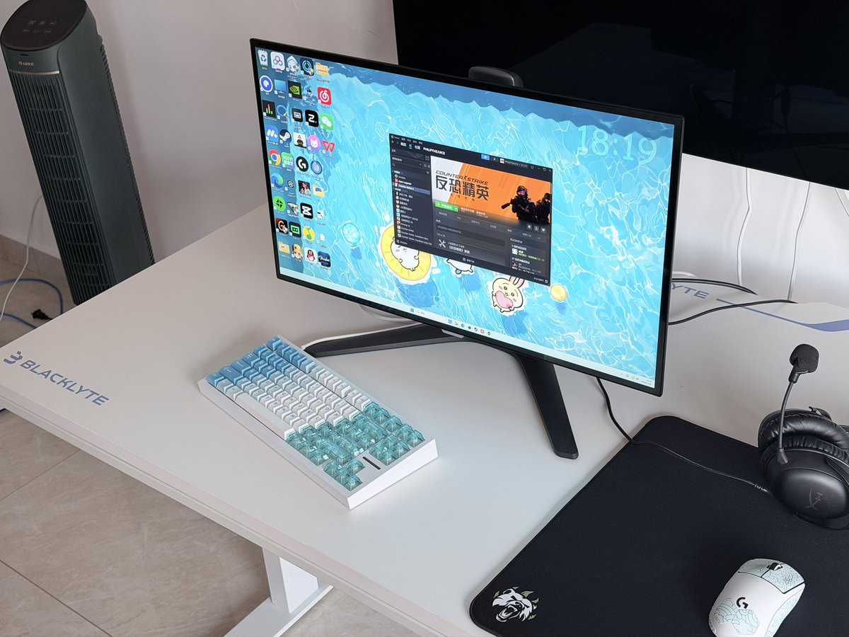 PhilipJuicy's tweet photo. Got the gaming set up that I’ve been dreaming about since I was a kid 😆
Shout out to @GoBlacklyte @EspTiger_Global 💜 https://t.co/bjVTiH6SYJ