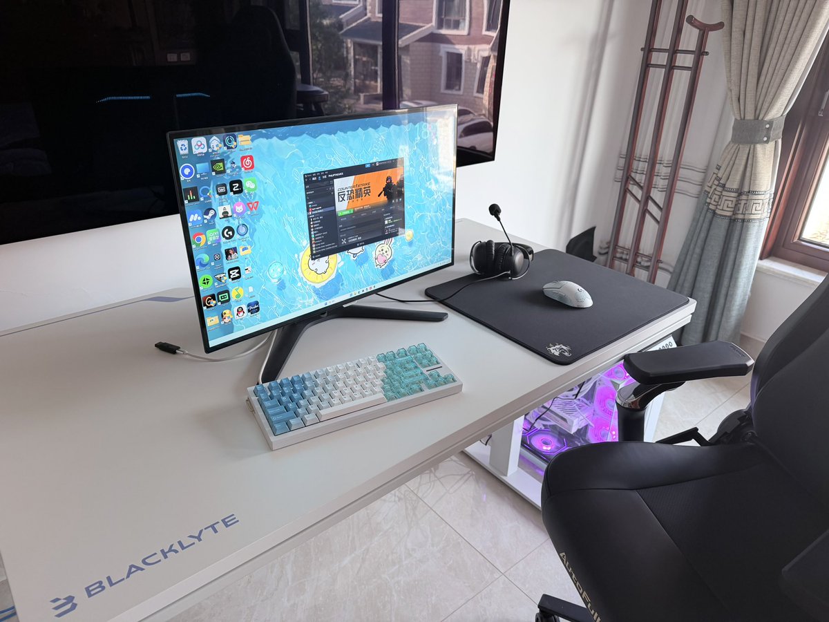 PhilipJuicy's tweet photo. Got the gaming set up that I’ve been dreaming about since I was a kid 😆
Shout out to @GoBlacklyte @EspTiger_Global 💜 https://t.co/bjVTiH6SYJ