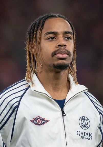 LFCTransferRoom's tweet photo. 🚨❌ 𝗕𝗥𝗘𝗔𝗞𝗜𝗡𝗚 - @lequipe: Bradley Barcola has decided not to extend his contract at PSG. https://t.co/fJXAW6lNSD