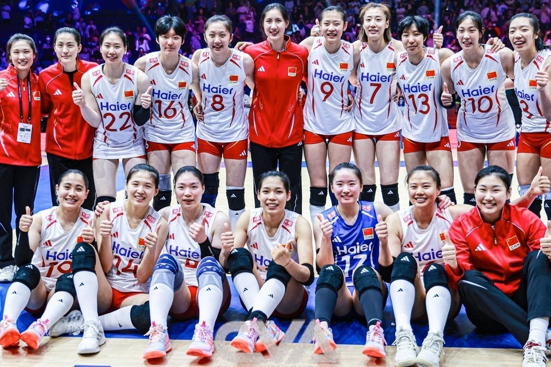 elsyeiv's tweet photo. masih dan akan selalu menjadi tim kesayangan gweh😘❤️

selamat istirahat gusy, see u in avc🙌🏻 semoga pelatih lu stop nyawit. https://t.co/9XTNOckbsJ