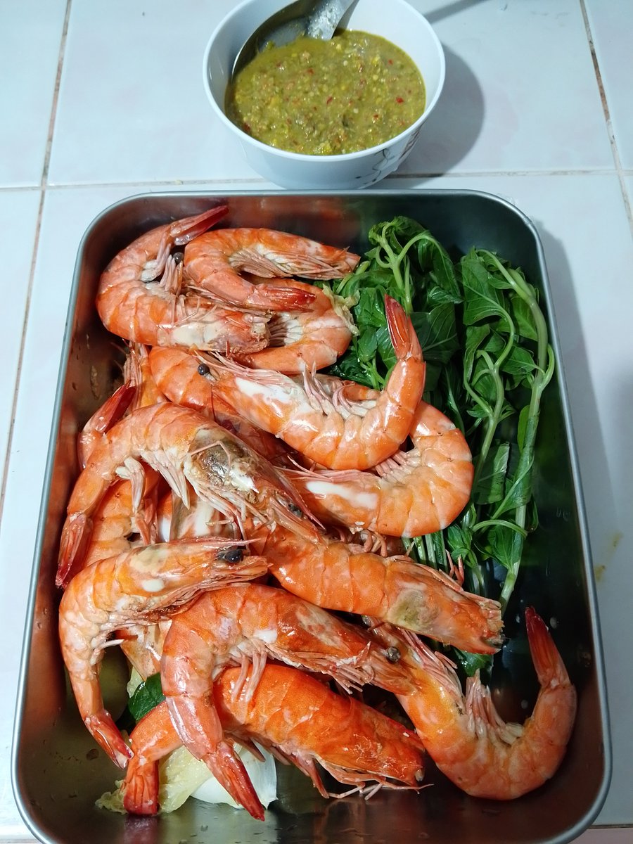 suk1667407's tweet photo. กับข้าวของคนโ��ดๆ#หาคนแกะกุ้ง https://t.co/p90JTlxcDk
