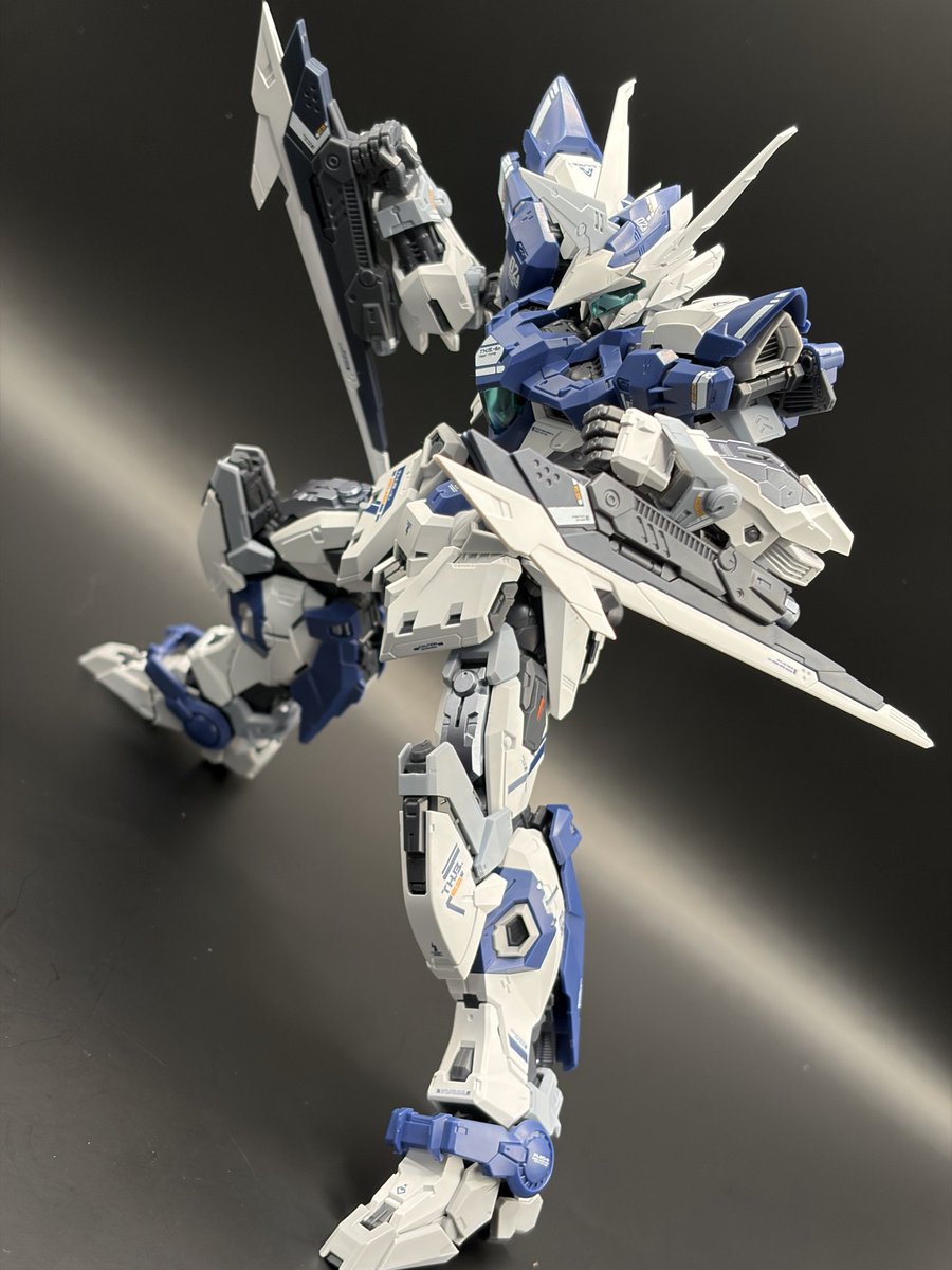whitewhite0329's tweet photo. 【IN ERA+ サンダーボルト 蒼雷Ver.】
これはカッコいいぞぅ( ͡° ͜ʖ ͡°)
やはりデカール貼ると締まるなぁ🤗
IN ERAは品質もいいし作りやすい‼️
#INERA
#中華プラモ https://t.co/eLQpkr01VS