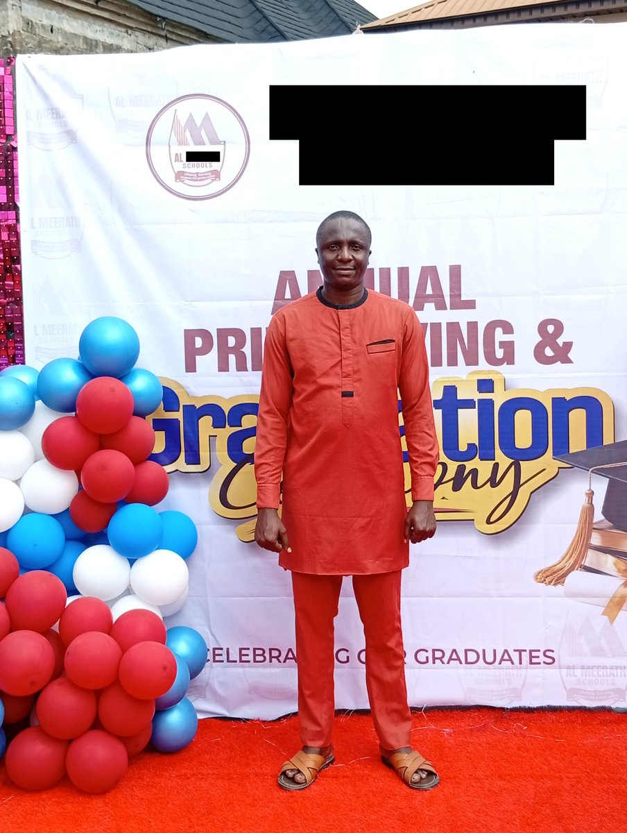 HAYZEDProS's tweet photo. Responsible man no pass like this 😂.

We are live at the graduation party 🎉 https://t.co/QOiX8CZouv