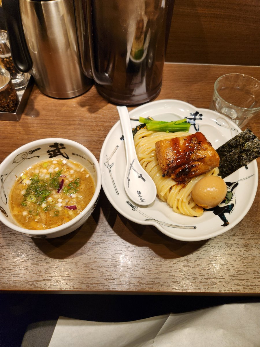 Akarinoworld's tweet photo. 麺屋武蔵秋葉原に2店舗あるの初めて知った https://t.co/qXyBsQwnNJ