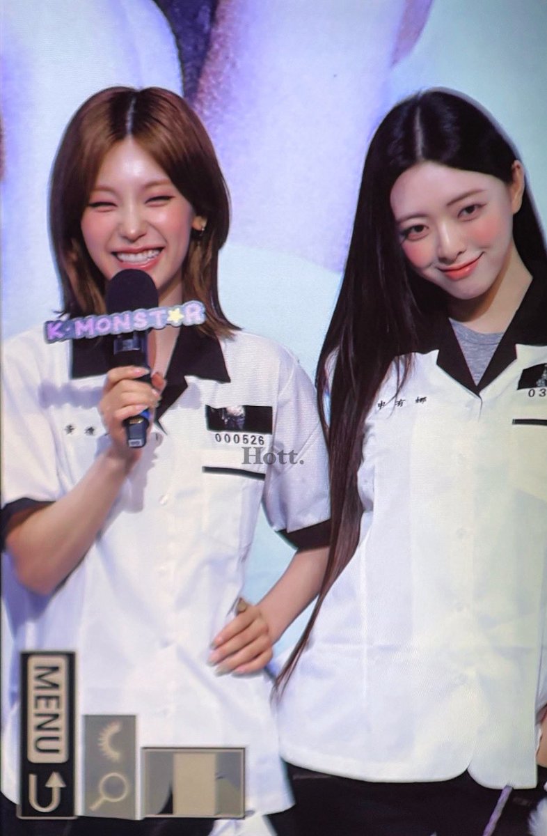 hott_yeji's tweet photo. 260726

맏막 잘어우린다!!!!!!!!

#ITZY #있지 #예지 #YEJI #옞덩봤덩
#유나 #YUNA https://t.co/ZknLxVZA3m