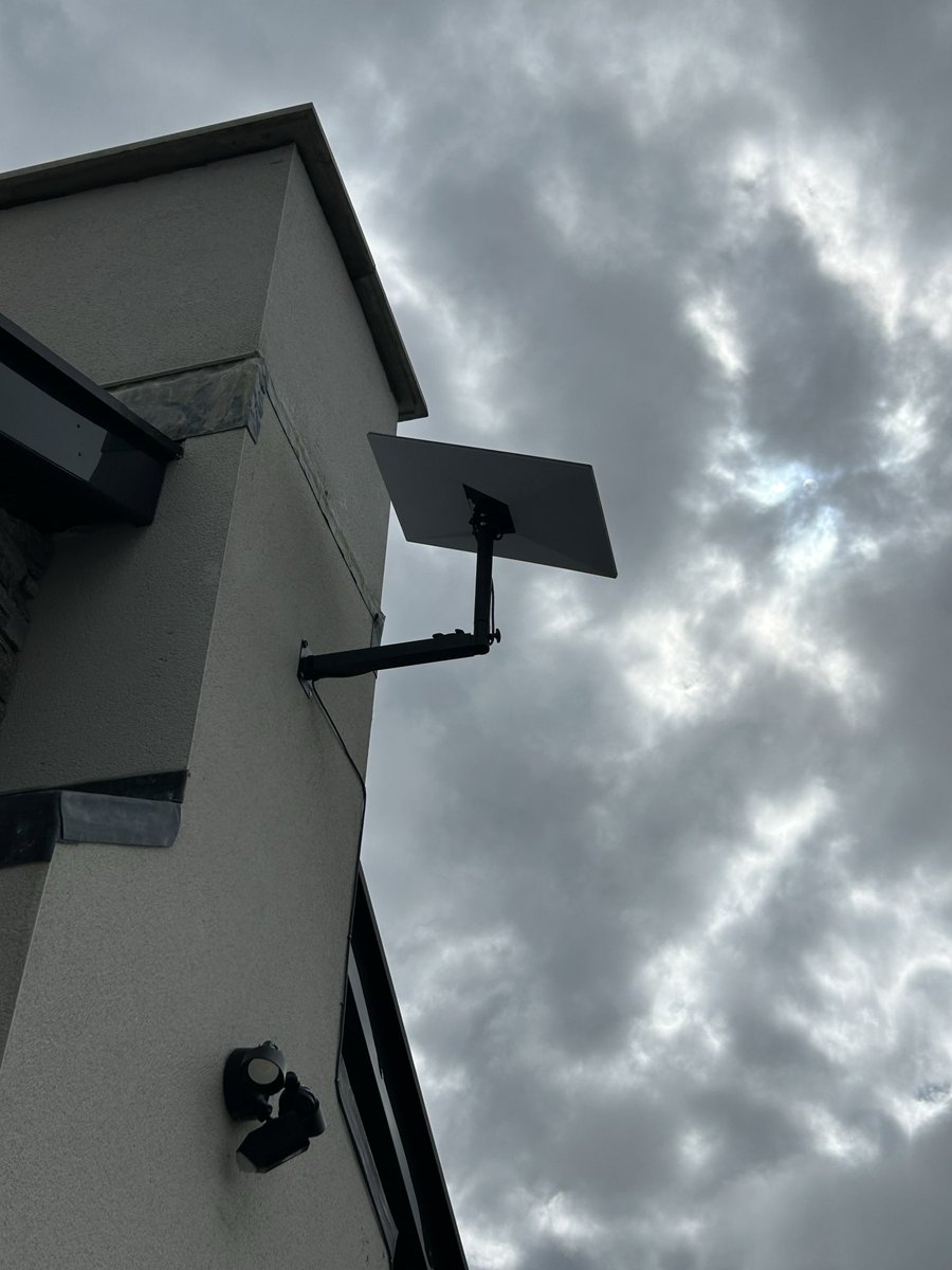 EdReal911's tweet photo. Credit where due 🙏 A huge thank you to @elonmusk &amp; @Starlink for proving the impossible is possible. Not 1 broadband company in Northern Ireland could supply us service as we live up a mountain. Enter Starlink. Great price-easy install-200 mbs- Thank you 🙌 
@elonmusk 
@Starlink https://t.co/pPjscvQQ1F