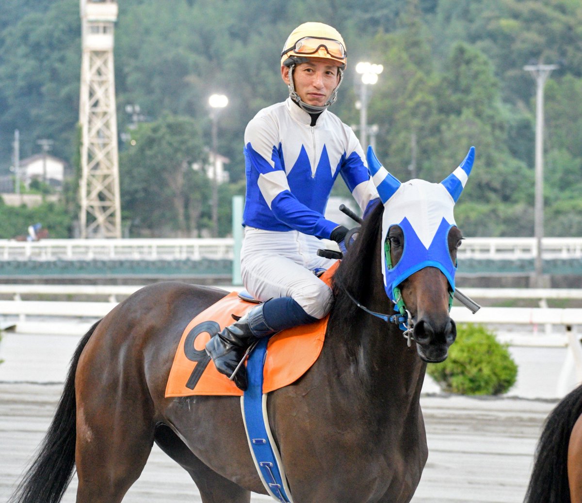 tttt0145's tweet photo. 佐原さん、最後のレースは３着でした🥉

#高知競馬
#佐原秀泰
#マイネルヘルツアス https://t.co/eFStUXvJco