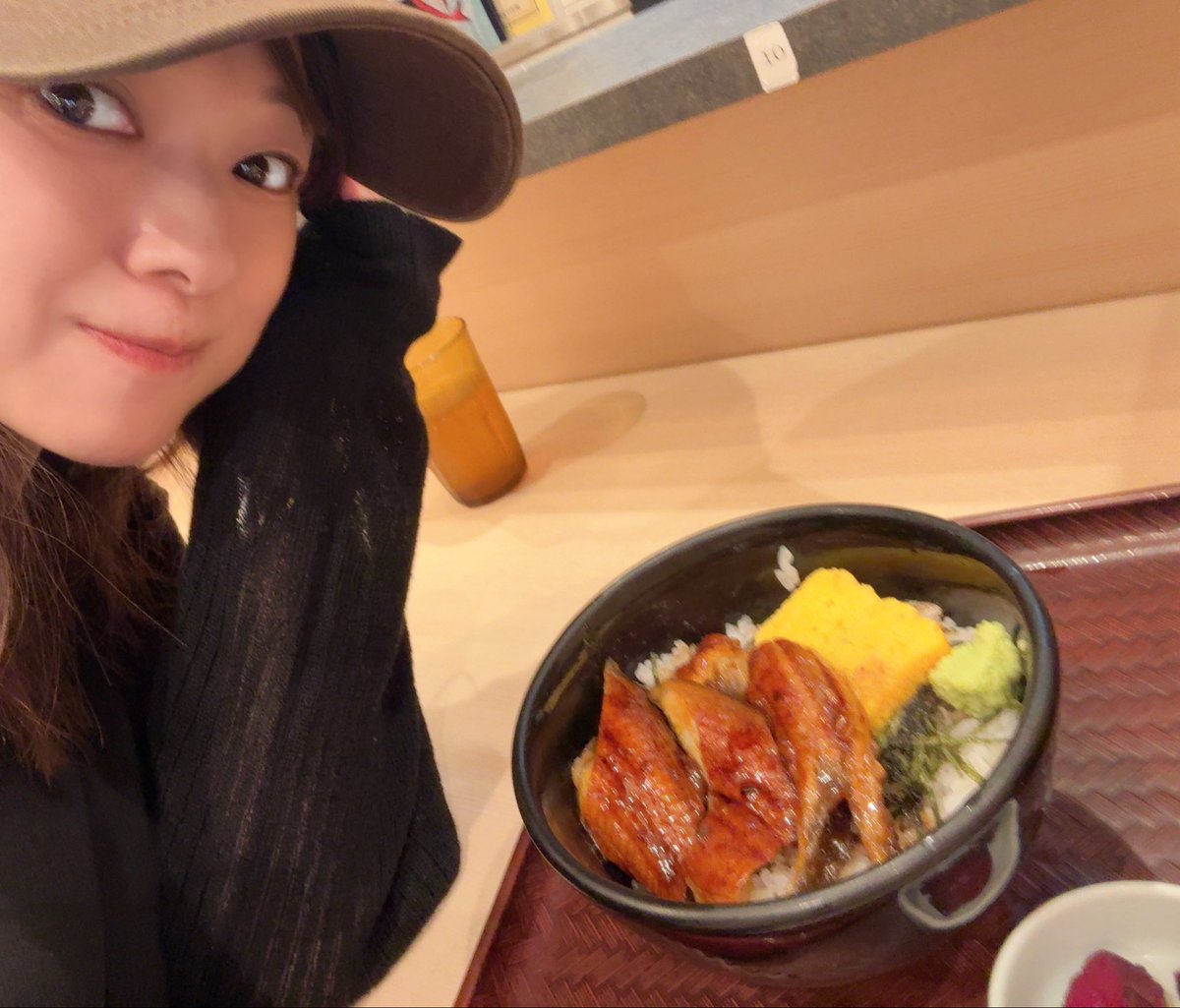 kaotibeam0518's tweet photo. 🍐明日のPRかおりさん🦊

7/27(月)
#ミリオン中吉野店 🐰
⏰LINE抽選8:00~8:40まで
┈┈┈┈┈┈┈┈┈┈

久しぶりのミリオングループへ🐰
お邪魔しますおーん‼️
そして徳島県も久しぶりすぎて︎💕︎
お時間あれば、是非皆さん遊びに来てください！一緒に楽しみましょ〜😍 https://t.co/j72pbNgVV0