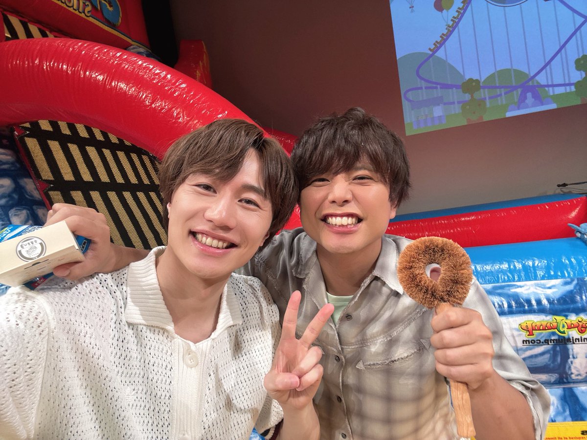 Ayato_Morinaga's tweet photo. 『めんそ〜れ!仲村屋 番組イベントVol.10～仲村宗悟生誕祭～』
夜の部もありがとうございました！✨
大人数ならではのとんでもない盛り上がりのイベントでした！🍾✨
ナカムラリアンの皆様の暖かさに感謝です！🙇‍♂️
改めて、宗悟さんお誕生日おめでとうございます！
＃仲村屋 https://t.co/vDLwelEXiz