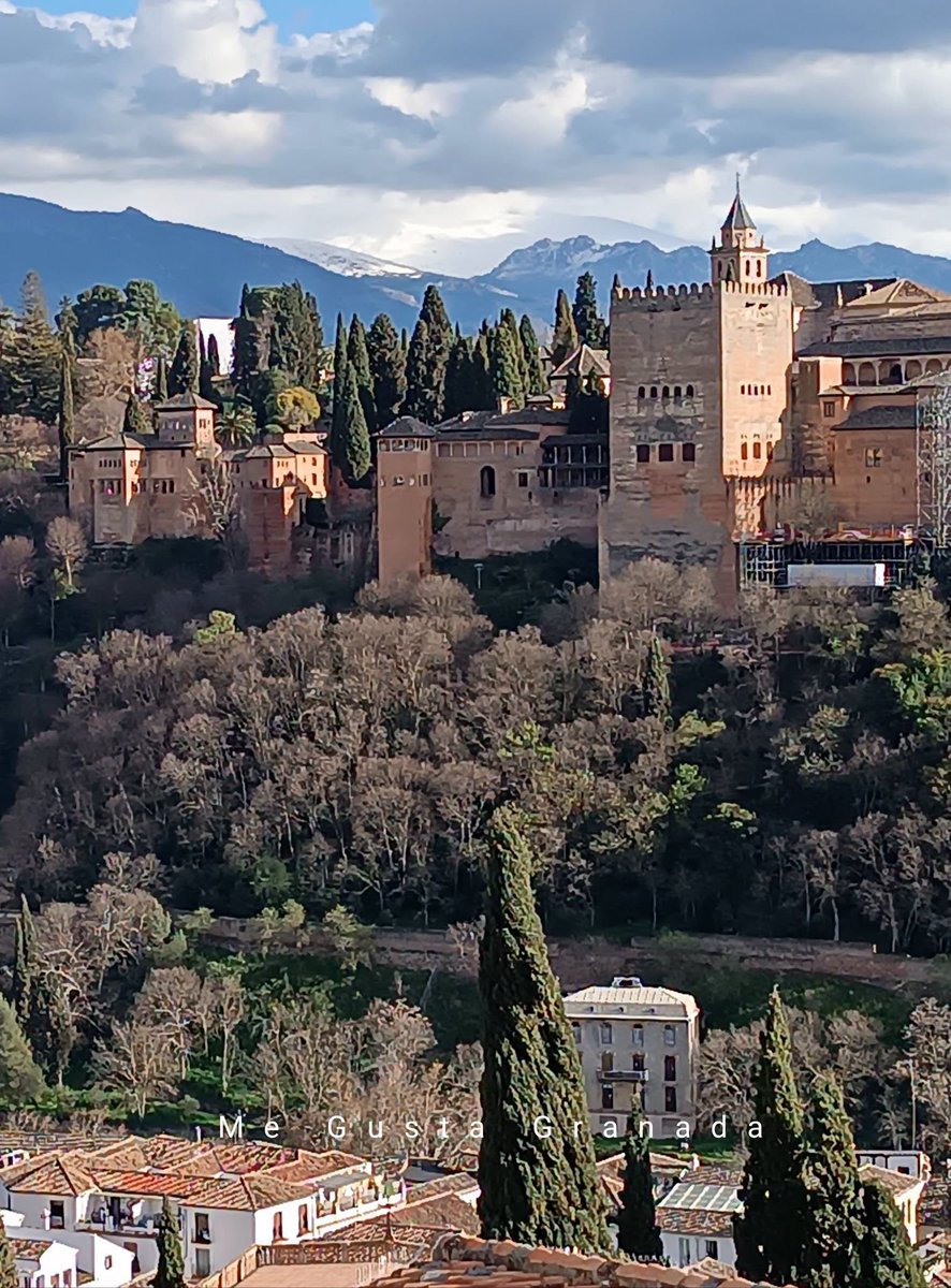 megustagranada's tweet photo. La Alhambra desde el Mirador de San Nicolás #megustagranada https://t.co/iANkOqPSGl