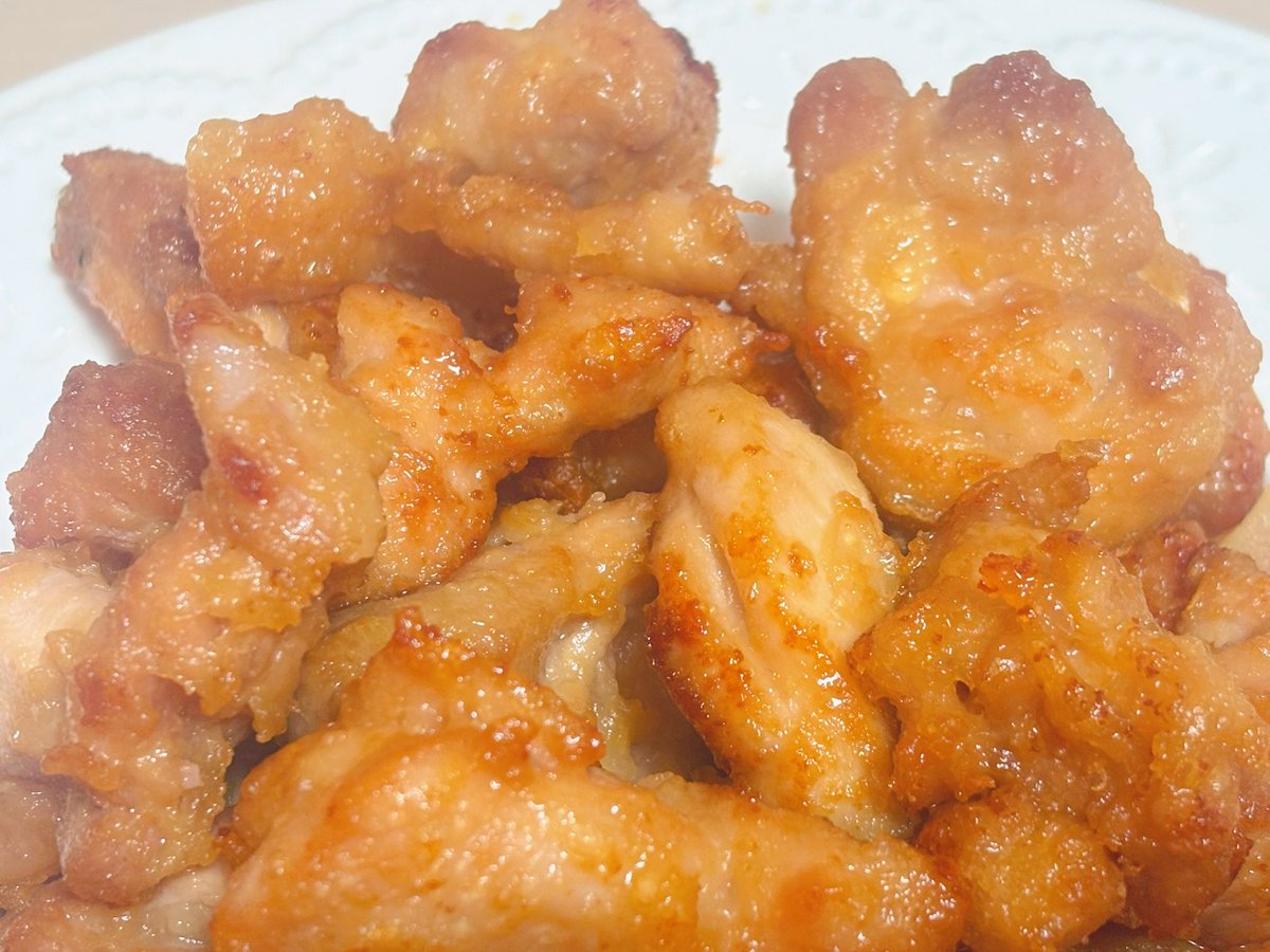 sukosuko_sukoya's tweet photo. 【禁断の大公開】永久保存版！赤城ウェン特製唐揚げの作り方【にじさんじ】 
https://t.co/YAn2lLWwrM 

⬆️これ参考にして人生初の唐揚げつくりました
おいしすぎる 店？
揚げたても冷めてもおいしい 神とさせていただきます https://t.co/eYoLb4gGza