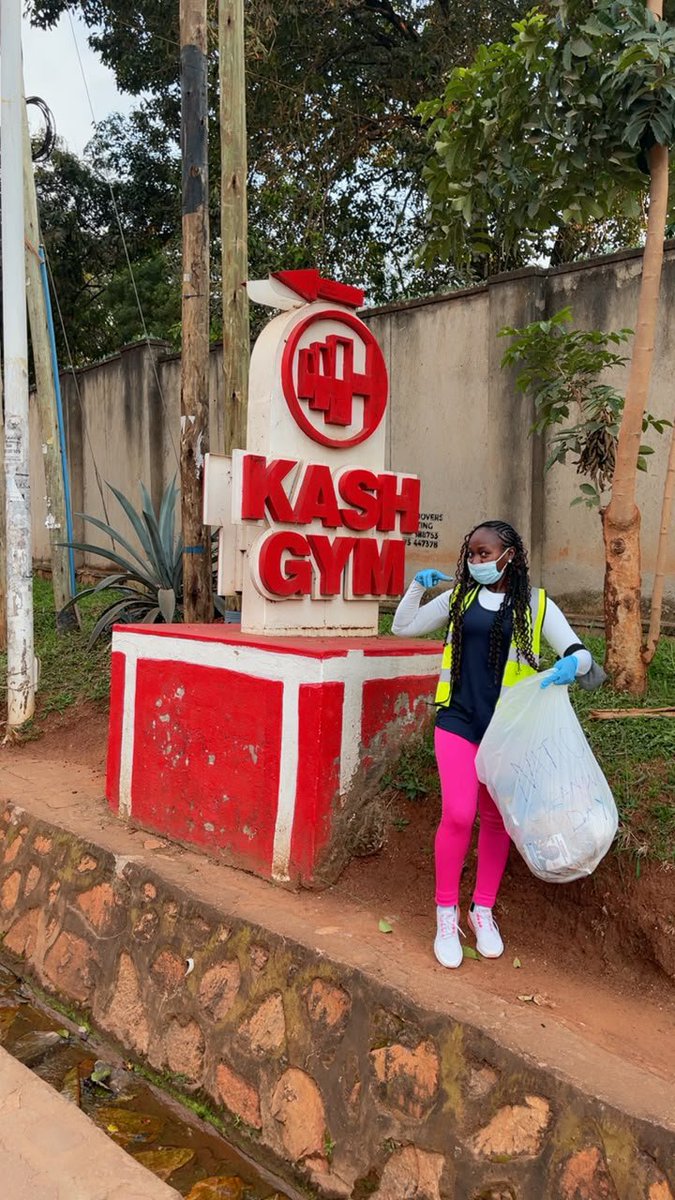 Preciousgl28392's tweet photo. We did it 💪💪🙏❤️❤️🇺🇬🇺🇬
Thanks you everyone 
@MinofHealthUG 
#uganda #kampala https://t.co/ljM950r4k1
