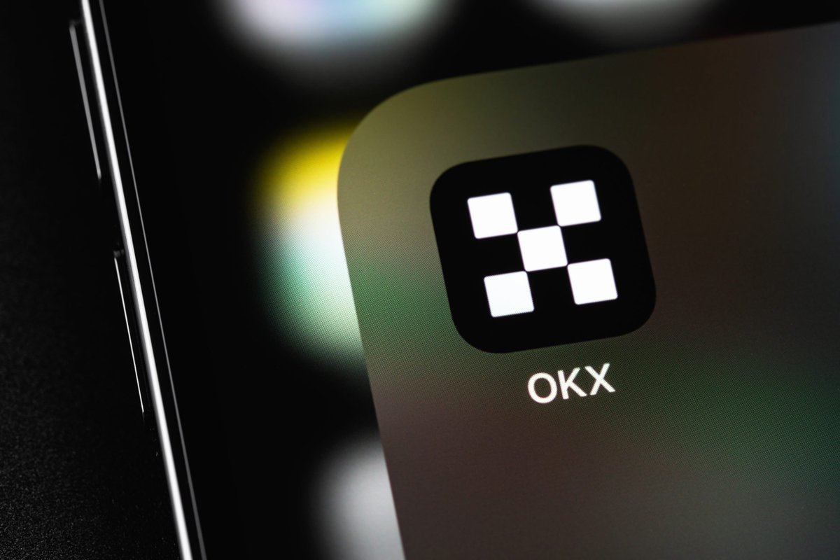 Efhamcrypto's tweet photo. 🤝🟢 اعلن عن شراكه رسميه مع منصة #OKX
من خلال الشراكه دي هحاول افيد المتابعين والمصنه وانا كمان كصانع محتوي ومتواجد في السوق استفيد . 
🟢🤝اول شي لو انت مش مسجل في المنصه تقدر تدخل من الرابط وتسجل وتوثق في المنصه من خلال الرابط ده 👇🏽 
https://t.co/vfbYtYeGAF 
طيب لو انت مشترك في المنصه وموثق 
الموضوع جدا بسيط 
هتدخل علي الرابط التاني
 https://t.co/XBP3lzQXgl 
🟢 تعبي ال��ورم المطلوبه منك واذا طلب منك كود هتكتب 
EFHAMCRYPTO 
  بعدها 
هتكون موجود في القائمه عندي 🤝 
هتستفيد ايه لو اشتركت من عندي وقمت بالتداول علي منصة #OKX ؟  
جروب خاص هيتم إنشاؤه فقط للمشتركين من عندي علي OKX 
وهيتم فيه تقديم 
🟢 تحليلات خاصه ولايفات ليهم  
🟢بالاضافه الي توزيع عمولة التداول منهم علي افضل 3 متداولين كل شهر . 
تفاصيل اكتر قريبا 
بالتوفيق ♥��🌹