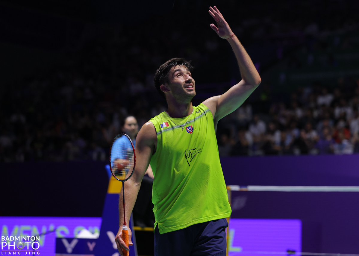FFBaD's tweet photo. #ChinaOpen 🇨🇳| Fin de parcours pour Toma Junior POPOV en finale

Toma Junior POPOV (n°16) s'incline en finale face au Taïwanais CHOU Tien Chen (n°6)  15/21 21/7 13/21.
Malgré un magnifique deuxième set, le Tricolore s'arrête aux portes du titre au terme d'un parcours exceptionnel. Bravo à lui ! 👏🇫🇷

📲 L'article complet sur le site de la FFBaD