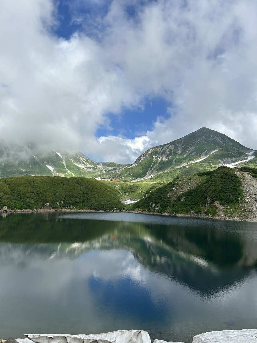 himonesu1's tweet photo. 夏の立山から、いっぺん、一寸先は真っ白立山・・・で、下山でした
さらばアルペンルート、来年はテント・・・絶対雷鳥沢でテント・・・ https://t.co/MaLMrqHm4F