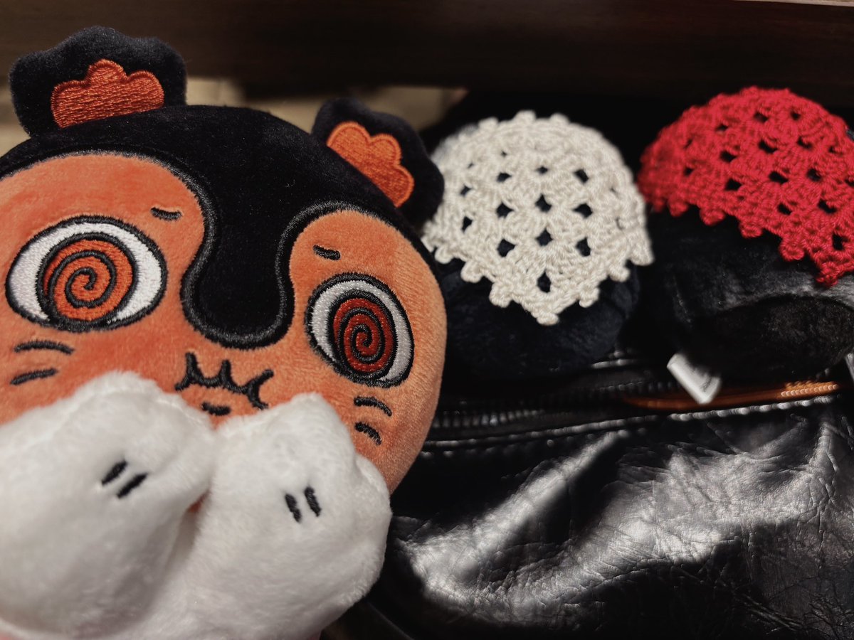 sswtr144's tweet photo. 眷属と思われてるｶﾓ https://t.co/xhdLD7WaKY
