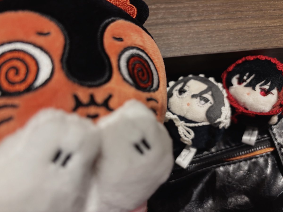 sswtr144's tweet photo. 眷属と思われてるｶﾓ https://t.co/xhdLD7WaKY