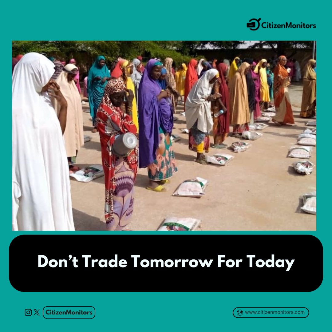 CitizenMonitors's tweet photo. Short-term rewards can cost long-term progress. 
Think beyond today.

#LockdownYourPollingUnit
#CitizenMonitors https://t.co/cFe0Knxj1p