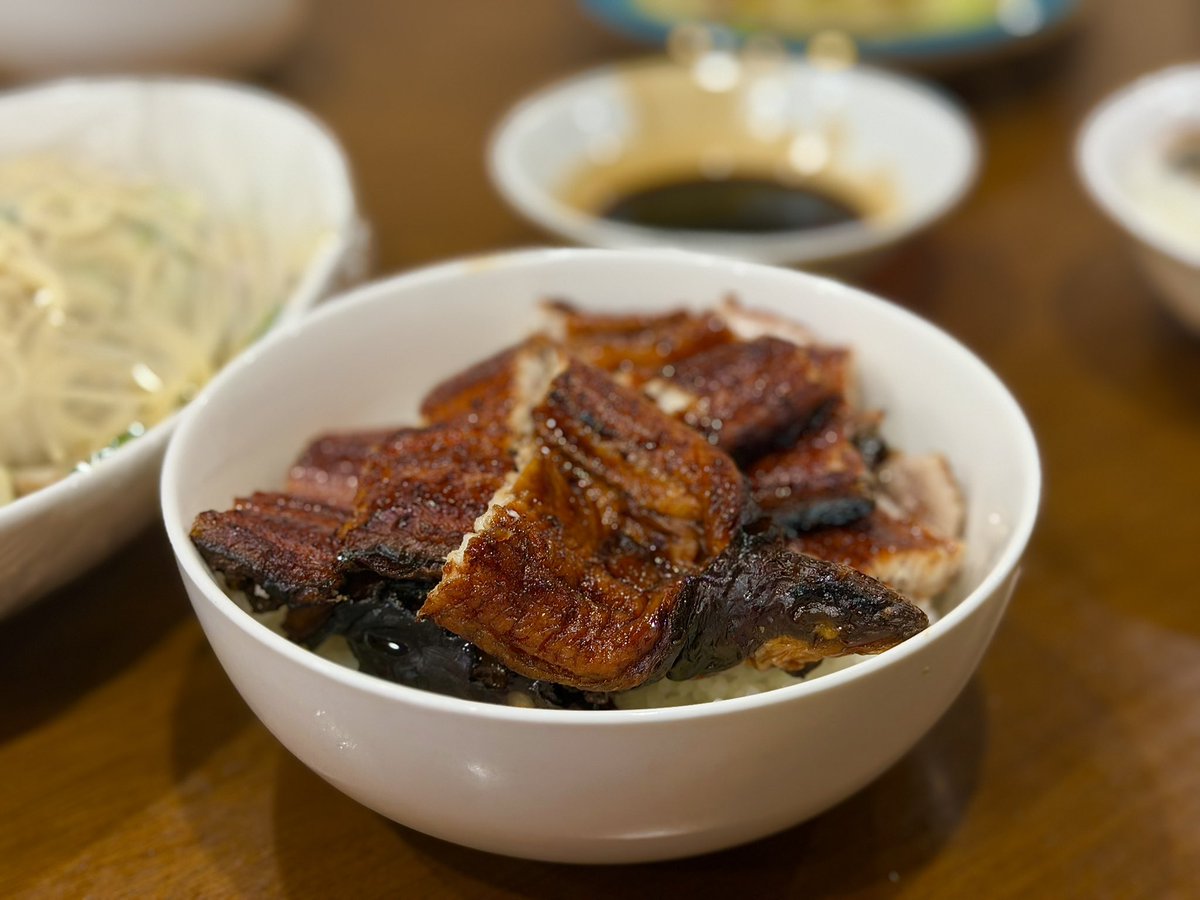 baxtusyu's tweet photo. もちろん今日は家庭で土曜丑の日と言う事で鰻丼 https://t.co/QLy4inyoWc