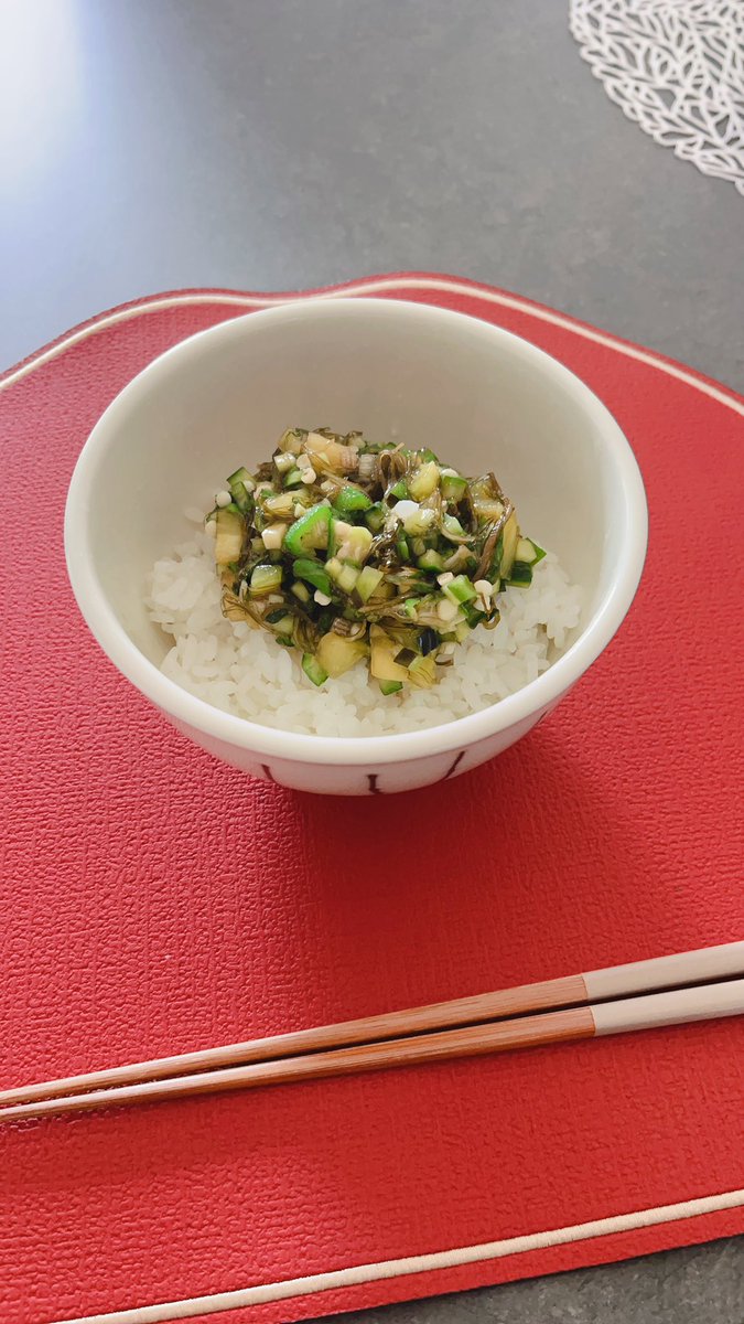 0178Halcyon's tweet photo. やっと見つけたぜ…納豆昆布…
持つべきものは成城石井だな(  ˆ̑‵̮ˆ̑  )
昨日と合わせてスーパー6軒も
回って探しまくったぜ…(  ˆ̑‵̮ˆ̑  )
おかげでやっと作れた(  ˆ̑‵̮ˆ̑  )

#山形ダシ https://t.co/zfTewXCEpk