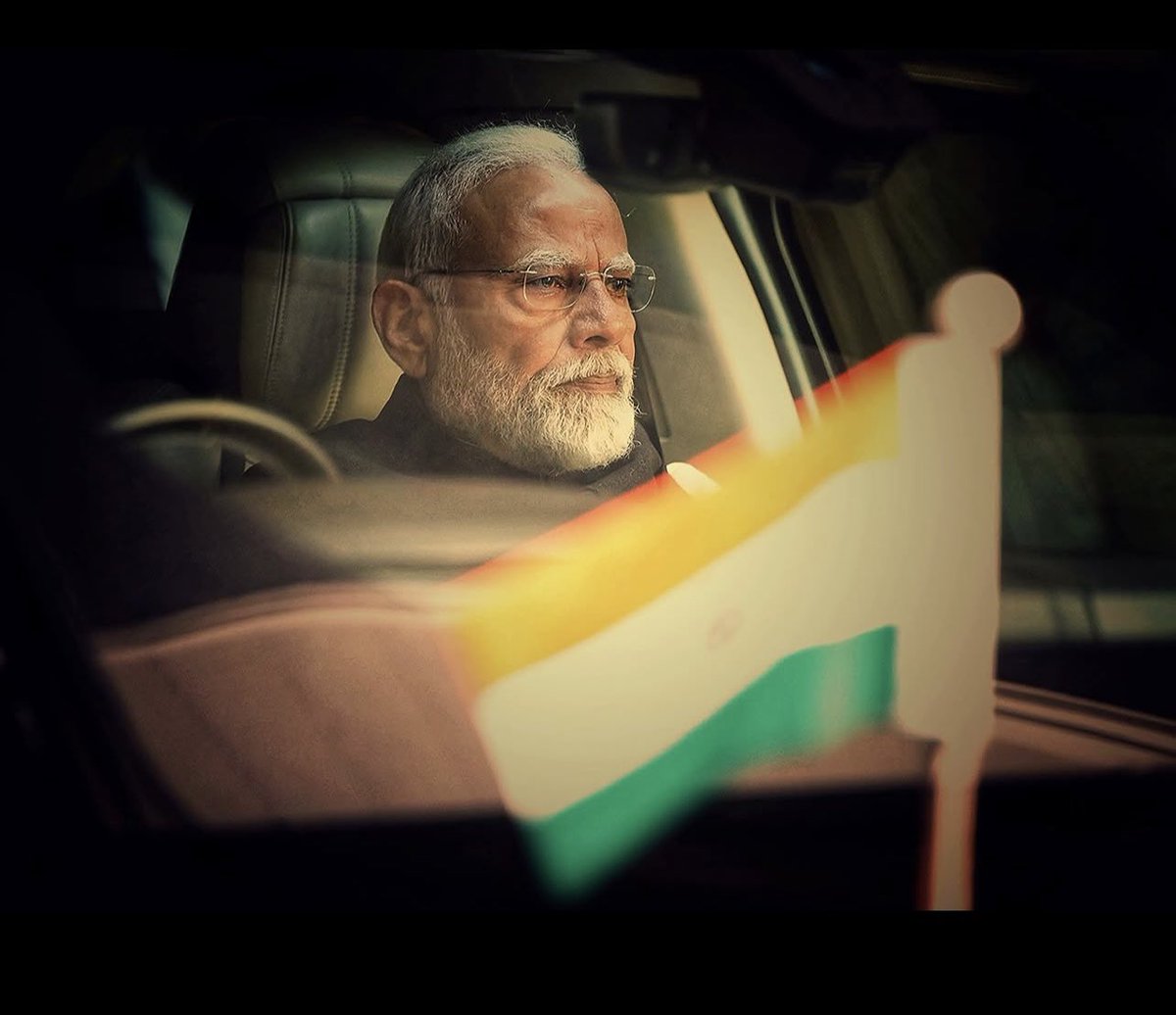 SwakshTripathi's tweet photo. Unmatchable AURA 🔥 https://t.co/fEJylOgWFp