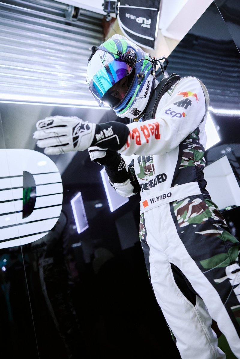 xrenaur's tweet photo. YIBO-OFFICIAL weibo update 26072026

1/3
#WangYiBo #王一博 #85RACING #YIBO85
©YIBO-OFFICIAL https://t.co/7Fjiu0UN9C https://t.co/TUrlRaI98O