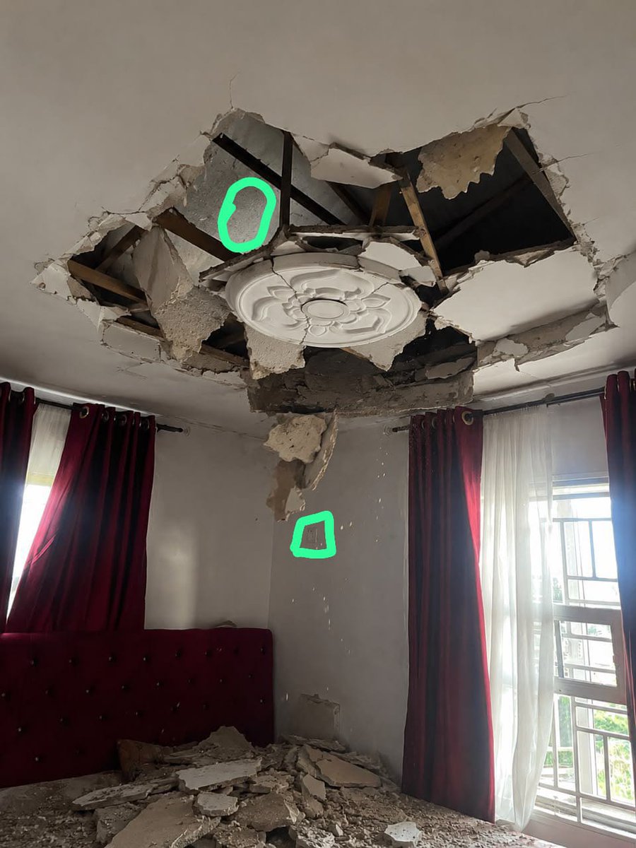 Great0_A's tweet photo. @Brattyenori13 Different light switch, different roof stupid ai slop

Clout chasers.... https://t.co/jUVyeiwqJh