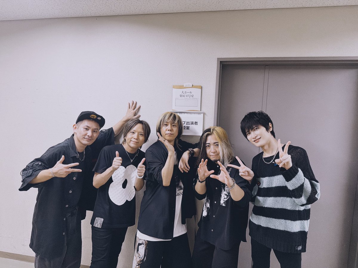 drums_com's tweet photo. 【#初音ミク マジカルミライ2026】
🌻HAMAMATSU公演🌻
アクトシティ浜松 
3日間 6公演

ドラムで参加しました🥁

今年も参加出来て嬉しい❗️
次は大阪✨

#マジカルミライ2026 #マジミラ 
#鏡音リン #鏡音レン #巡音ルカ #MEIKO #KAITO https://t.co/4AqbsFVoxy
