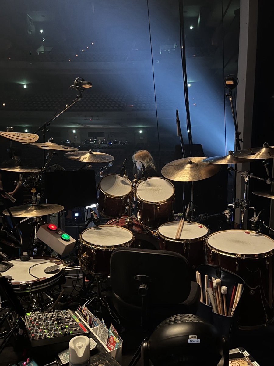 drums_com's tweet photo. 【#初音ミク マジカルミライ2026】
🌻HAMAMATSU公演🌻
アクトシティ浜松 
3日間 6公演

ドラムで参加しました🥁

今年も参加出来て嬉しい❗️
次は大阪✨

#マジカルミライ2026 #マジミラ 
#鏡音リン #鏡音レン #巡音ルカ #MEIKO #KAITO https://t.co/4AqbsFVoxy