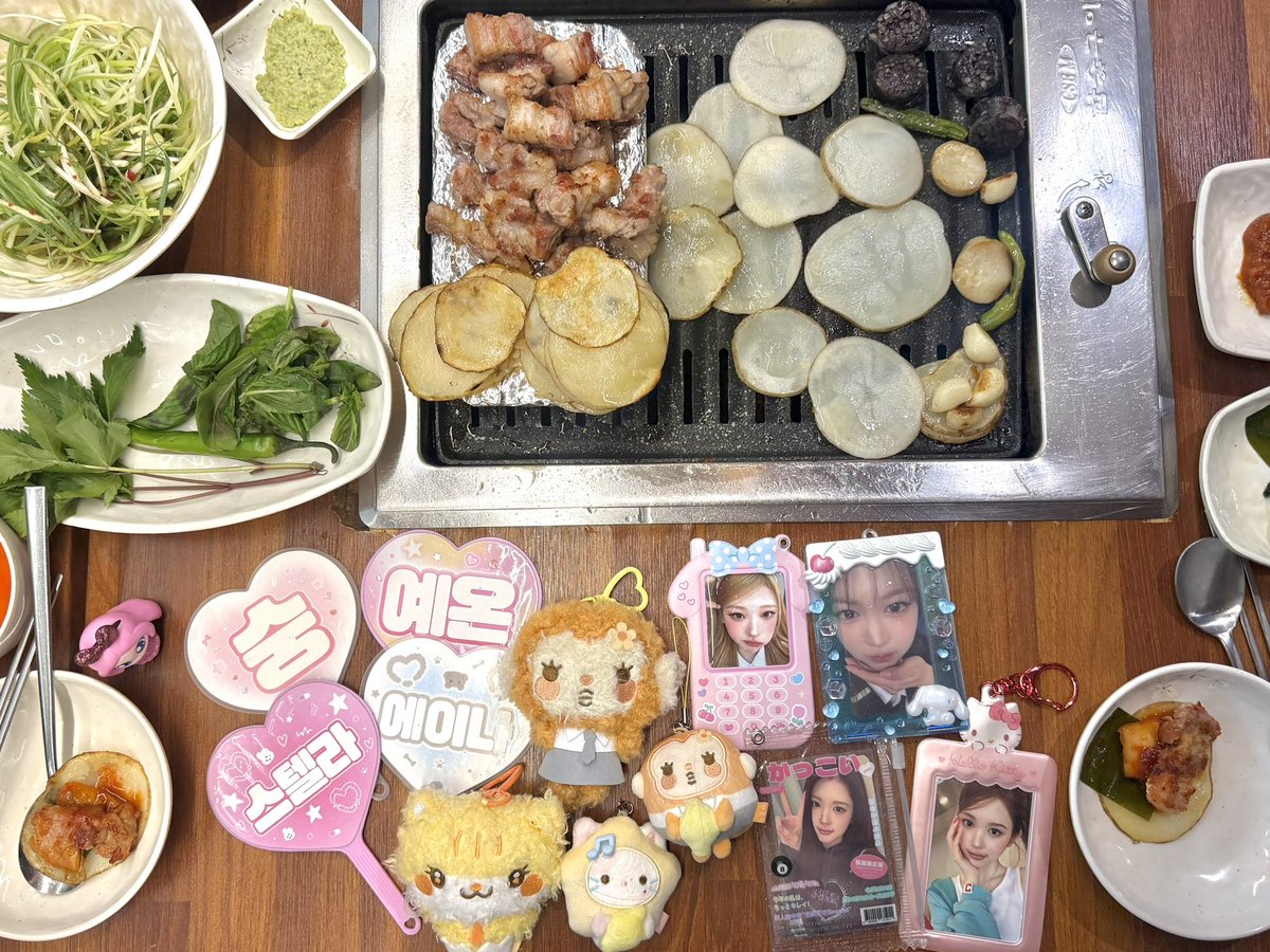 loversclubzip's tweet photo. Onehundredtrilliondollars만큼 내고싶을정도로 맛있는 하츄 모임입니다. https://t.co/qTaAU2KJgu