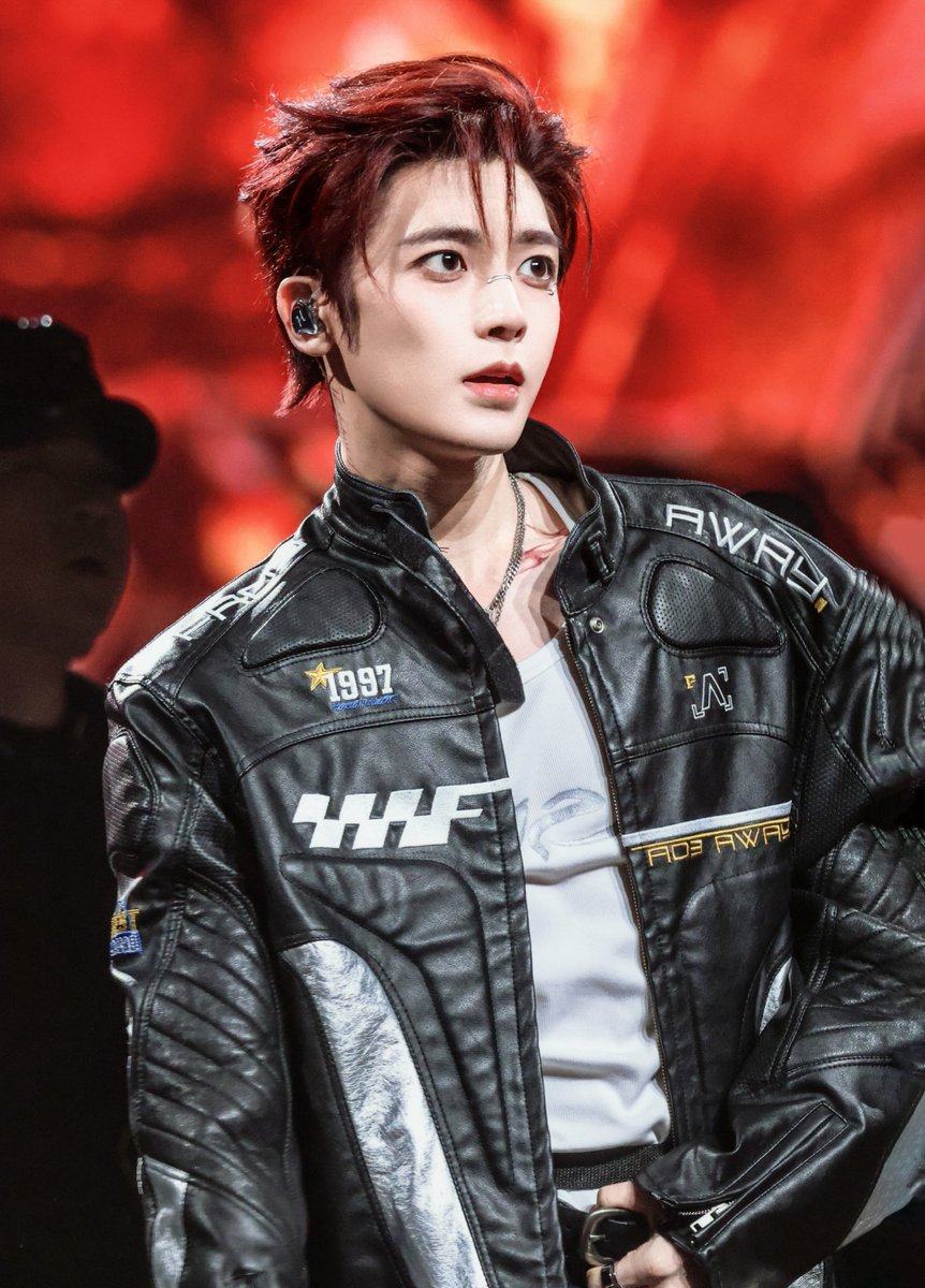 dailyhouminghao's tweet photo. ✦ ݁˖ –—– #侯明昊 • #houminghao  —– ˖ ݁✦ https://t.co/EKV2aqahGz