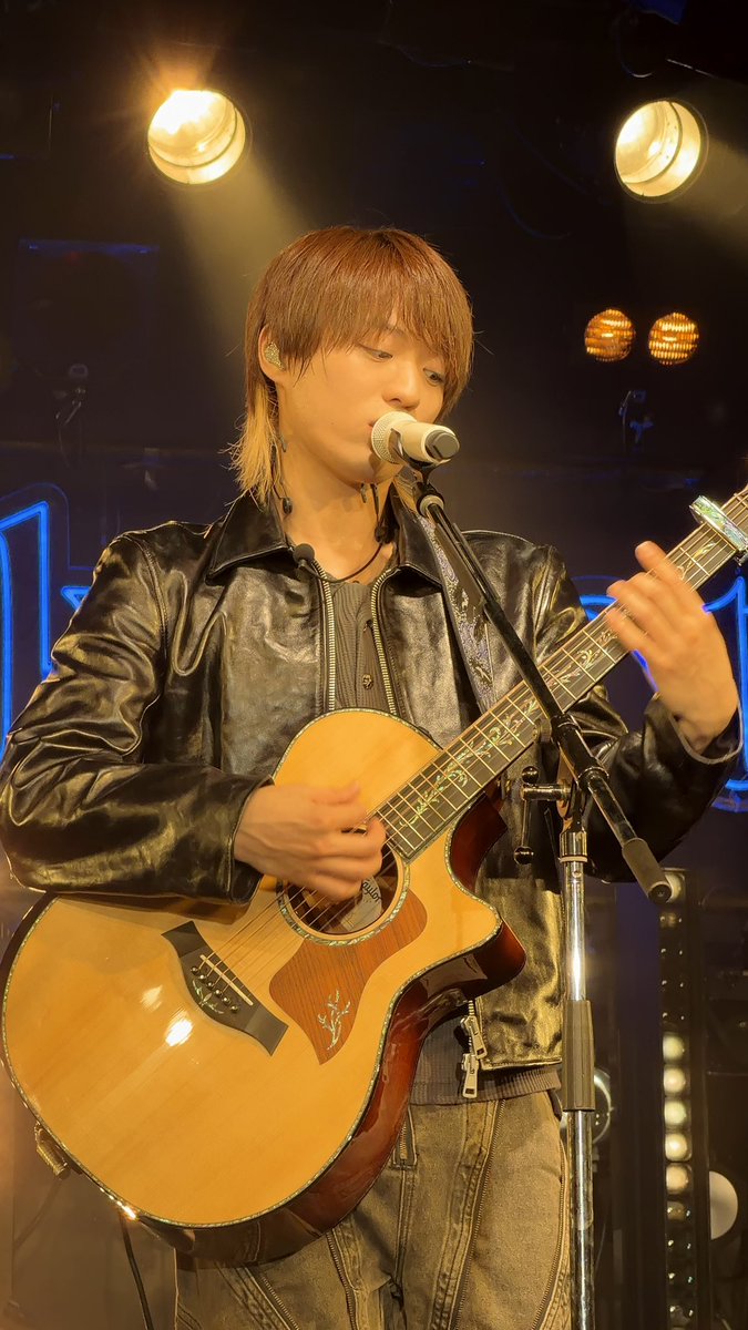 91016_C's tweet photo. #Share_福本大晴_angelwingtour 
#福本大晴 #angelwing #だって

♩だって ／ 広島CLUB QUATTRO

かっっっっこよすぎる😭😭💖💖💖 https://t.co/sbuI6O67SQ