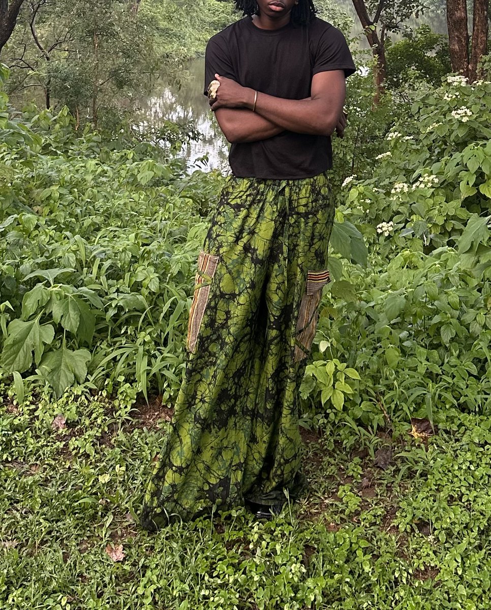 dre_foryoursoul's tweet photo. Happy birthday Dre, may the grass remain green🌱 https://t.co/qTMxIBF79X