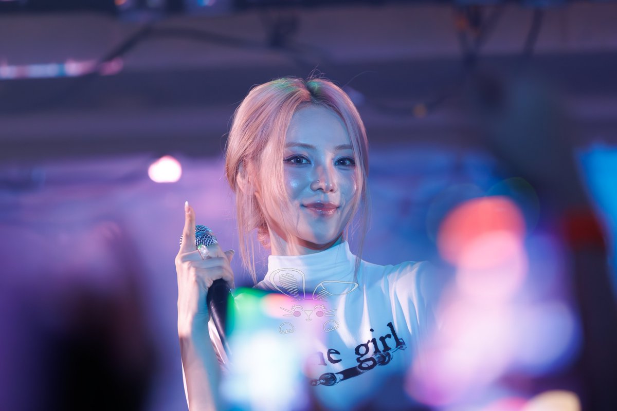 n2ku_86239's tweet photo. 260725 KPOP Bash LA 

#ARTMS #아르테미스 
#JinSoul #진솔 https://t.co/j1kHsu6PXH