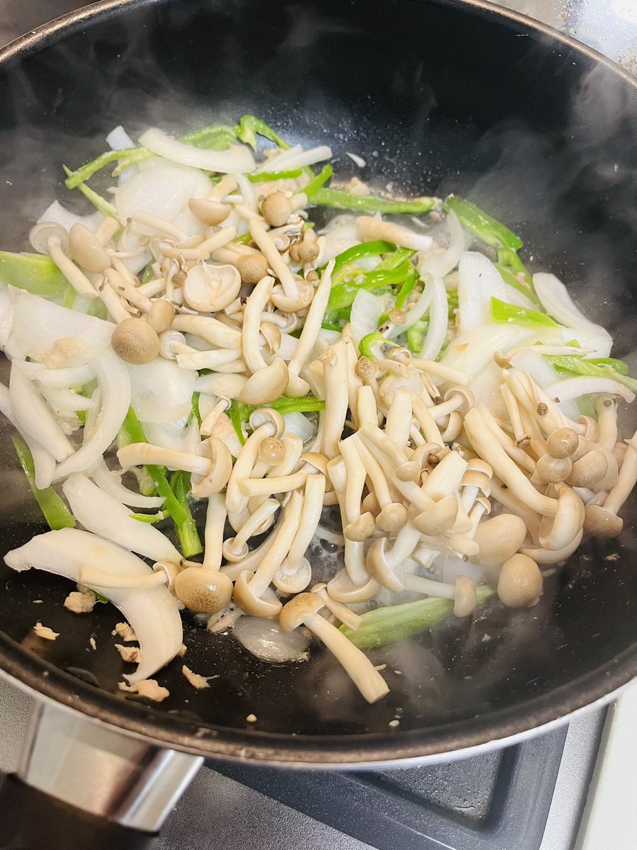 Hqrusong's tweet photo. 最近身体に元気が出ない！たまには炭水化物を摂取ってことで🫠全然映えてないけど🤣明太クリームパスタ🍝 https://t.co/dVaVTwIePr