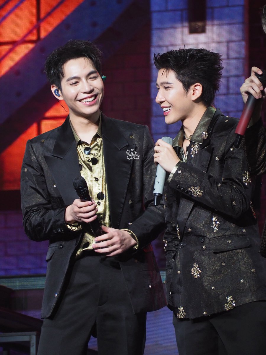 your_norae's tweet photo. รักรอยยิ้มของพวกเธอที่สุด🧡🤍
 @Firstkpp @myktnw 

EMBPFK FEEL THE FUN TOGETHER

#FFFPartyConcert2026D2
#FirstKhaotung #เฟิร์สข้าวตัง https://t.co/6CG3AAH349