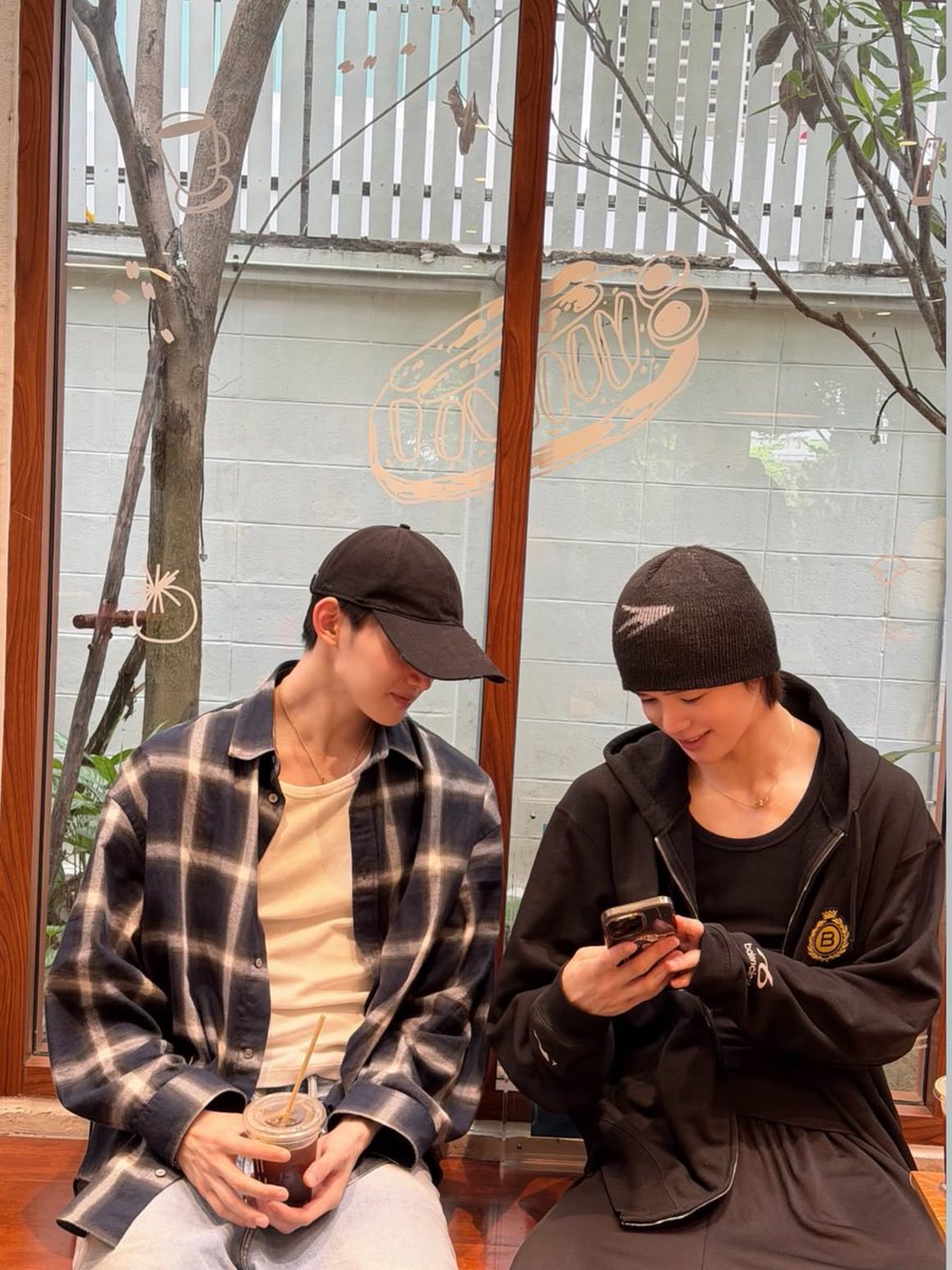 ice_vos's tweet photo. 늑대인간🐺
#lunéjidoriday #lunéselcaday https://t.co/H5KGEV1G3F