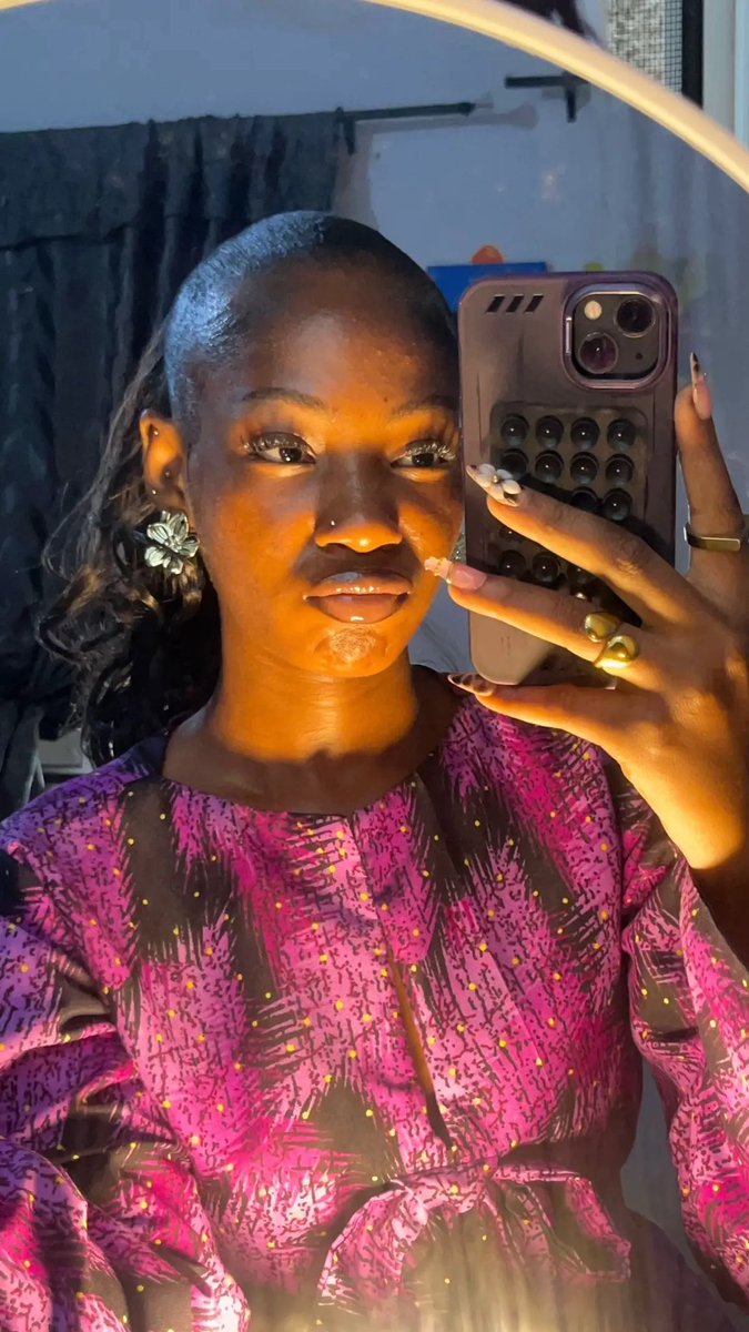 Helene8jo's tweet photo. Hi everyone am new on x , am I welcome 😉🥰 https://t.co/7HQ3XdZAam