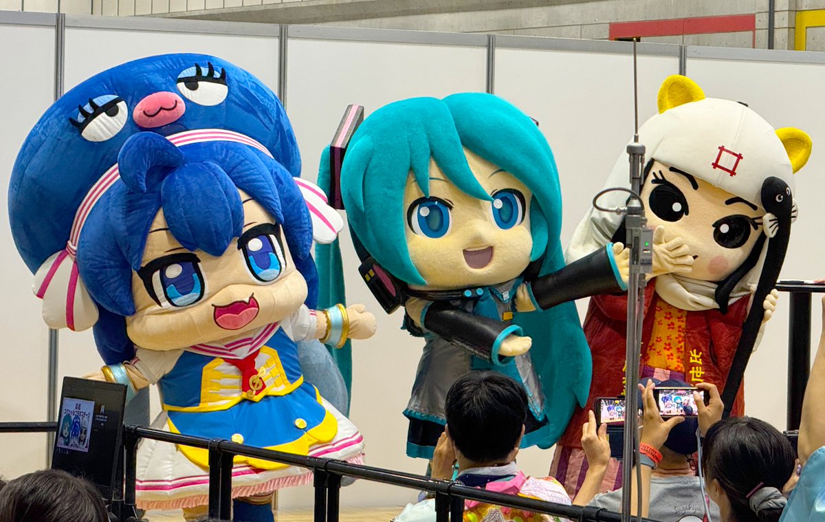 otomachiuna's tweet photo. マジカルミライ浜松おつかれさまでした♪є(๑´▿`人)э💞✨

#初音ミク #出世法師直虎ちゃん #音街ウナ https://t.co/2Jn8Eu88TX