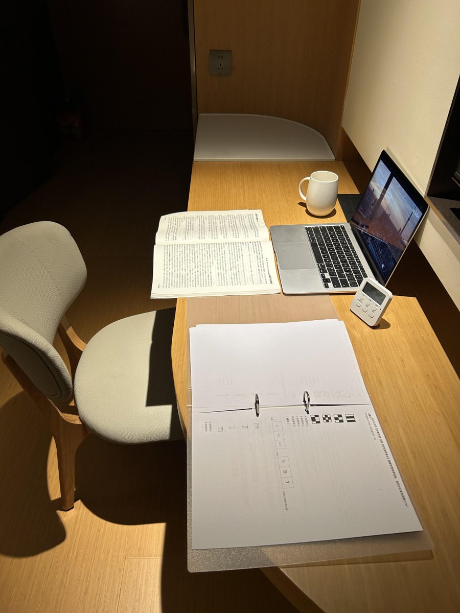 LongmanPen76475's tweet photo. 10PM at desk, laptop glowing, snacks half-eaten, deadline’s tight but one more tab, we’ve got this https://t.co/96VMvPP4MO