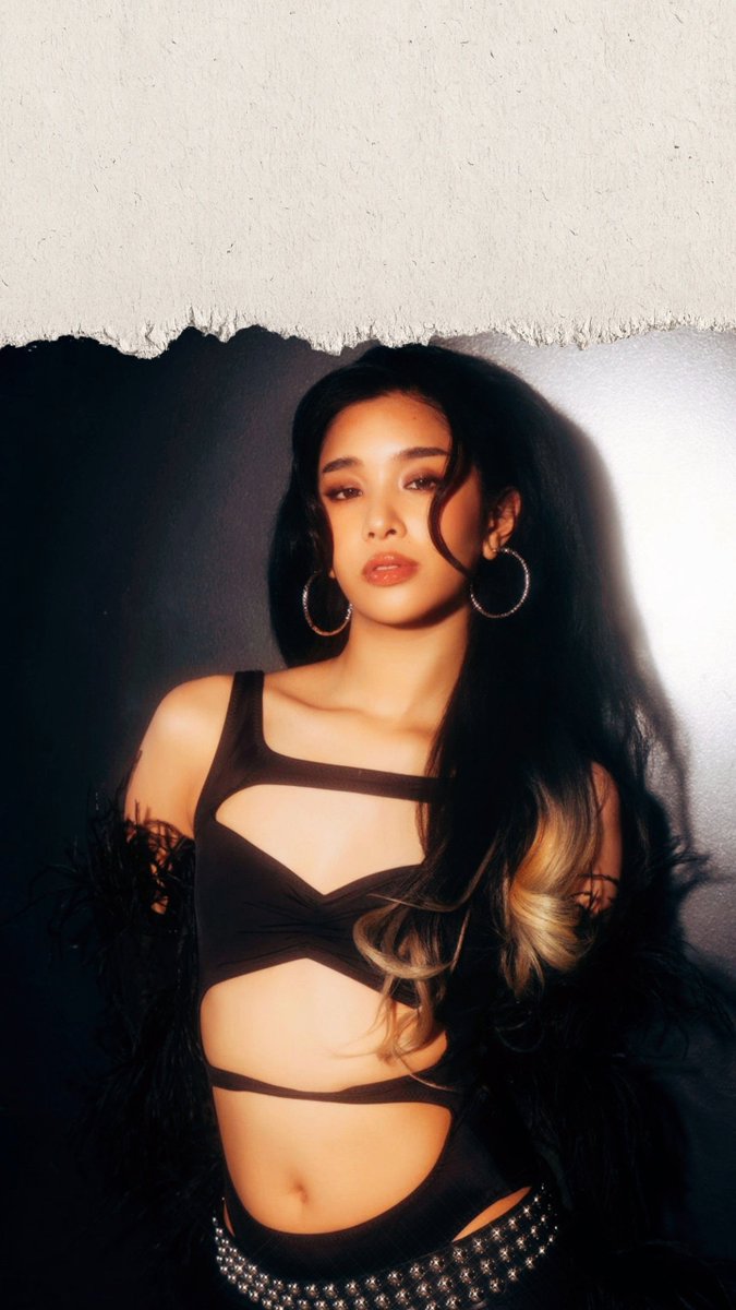 KATSEYEWP's tweet photo. SOPHIA
#KATSEYE "ANIMAL"
4K WALLPAPER

#SOPHIA #MANON #MEGAN #DANIELA #LARA #YOONCHAE #Lockscreen #wallpaper #ANIMAL #KATSEYE_ANIMAL #WILD #KATSEYE_WILD https://t.co/uo1SYSLq6K