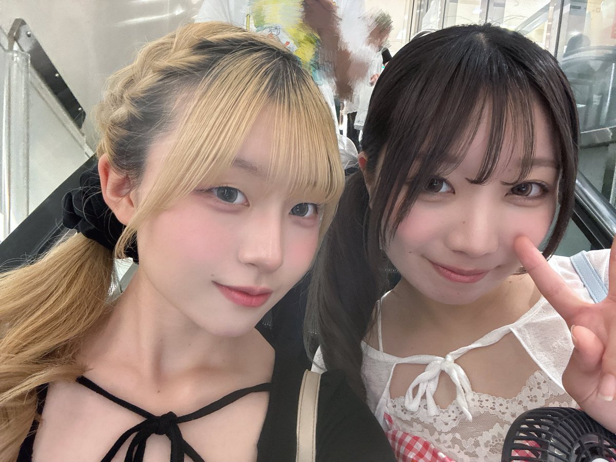Sora_QanvaS's tweet photo. じゃーん✨みおんそらで遊んだよ♡
にこにこでお話聞いてくれて優しいお姉さん(ᴖ ̫ᴖ  )♪趣味も合うし大好きやー(ᴖ ̫ᴖ  )♪ https://t.co/yainLJckxO
